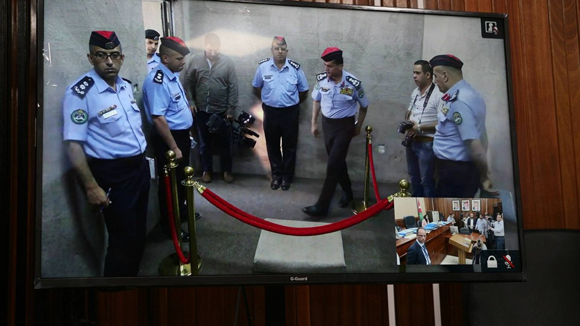 جلسات المحاكمة عن بُعد