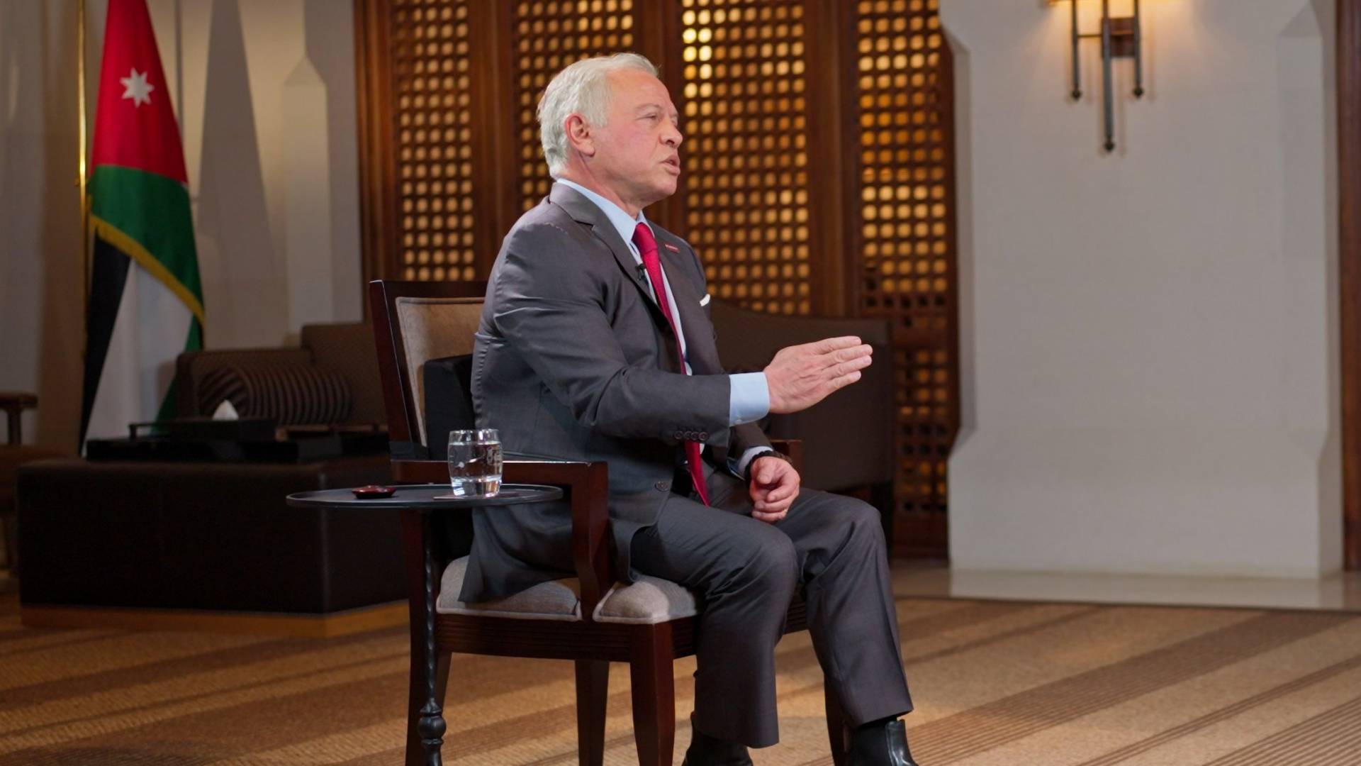 الملك والملكة يجريان مقابلتين مع قناة بي بي سي البريطانية ضمن وثائقي "ملك الأردن وأطفال غزة".. تفاصيل