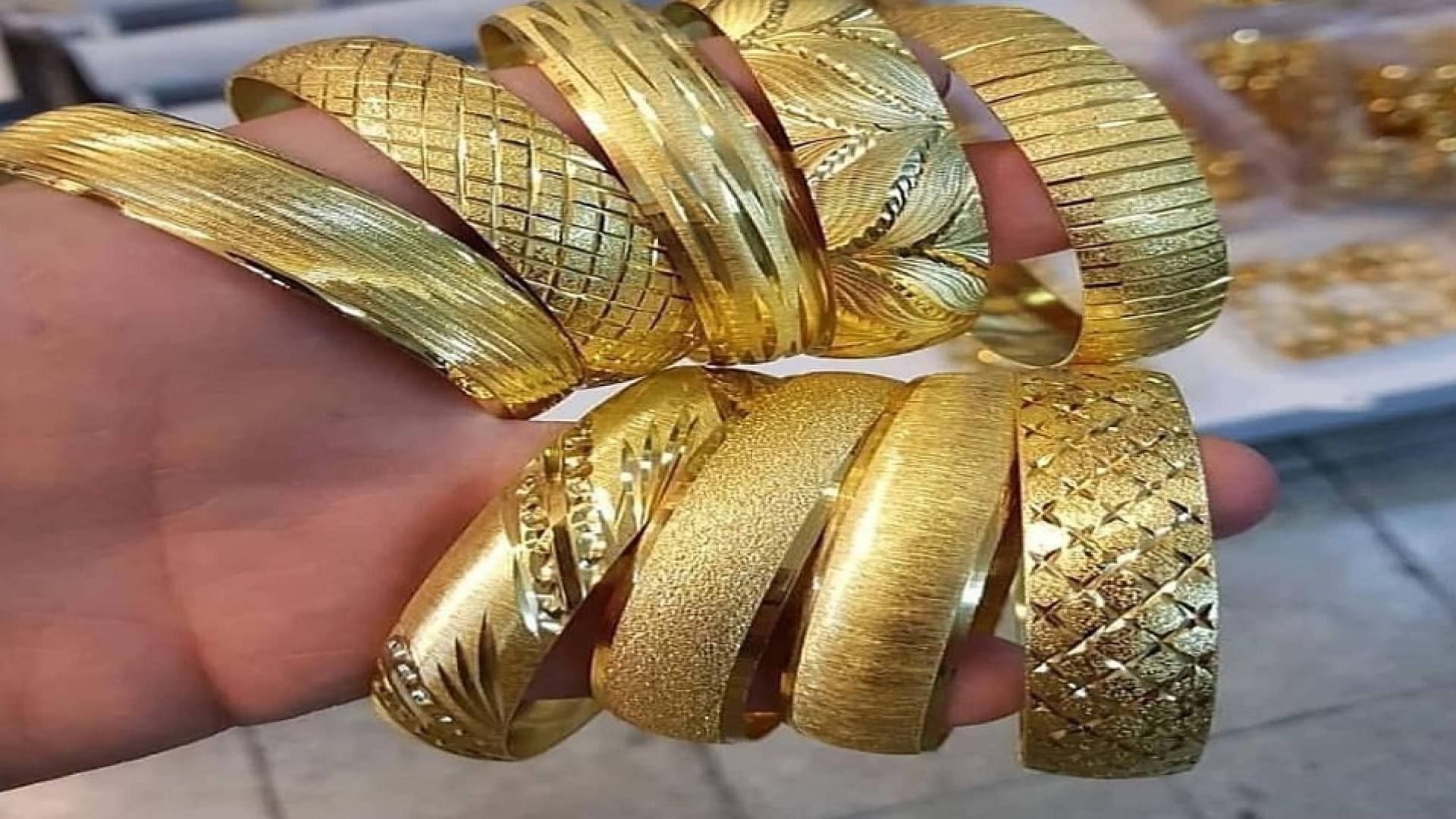 مجوهرات ذهبية