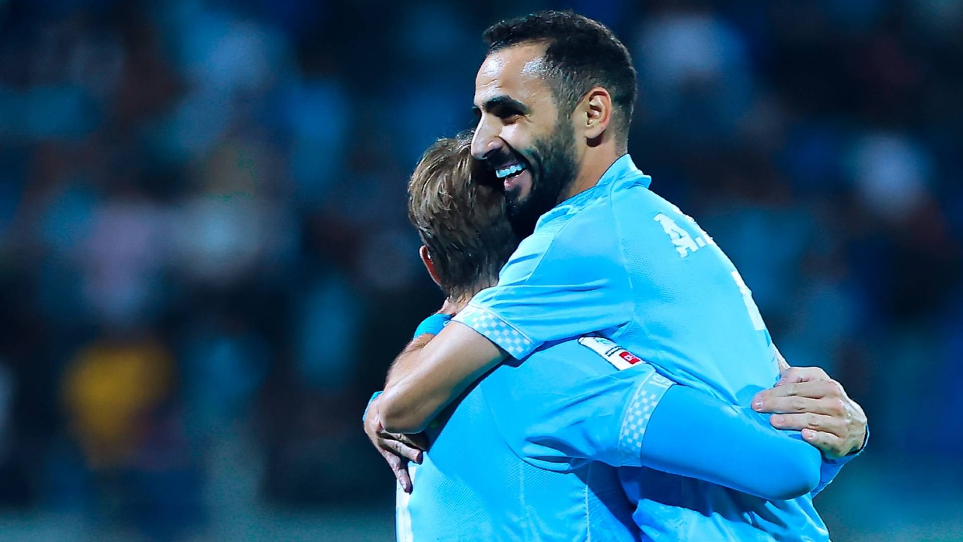 الفيصلي يكتسح الجزيرة ويقفز لصدارة دوري المحترفين مؤقتا