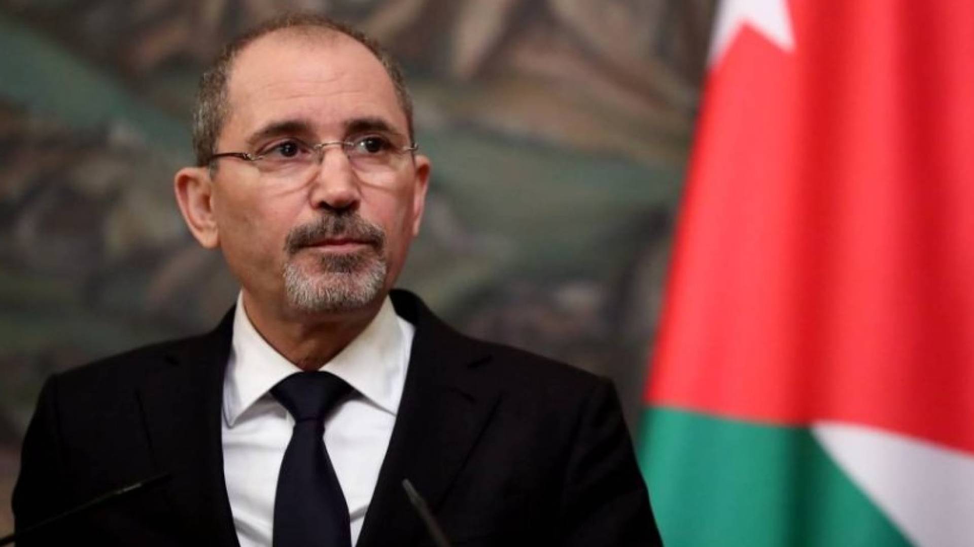 ووزير الخارجية وشؤون المغتربين أيمن الصفدي