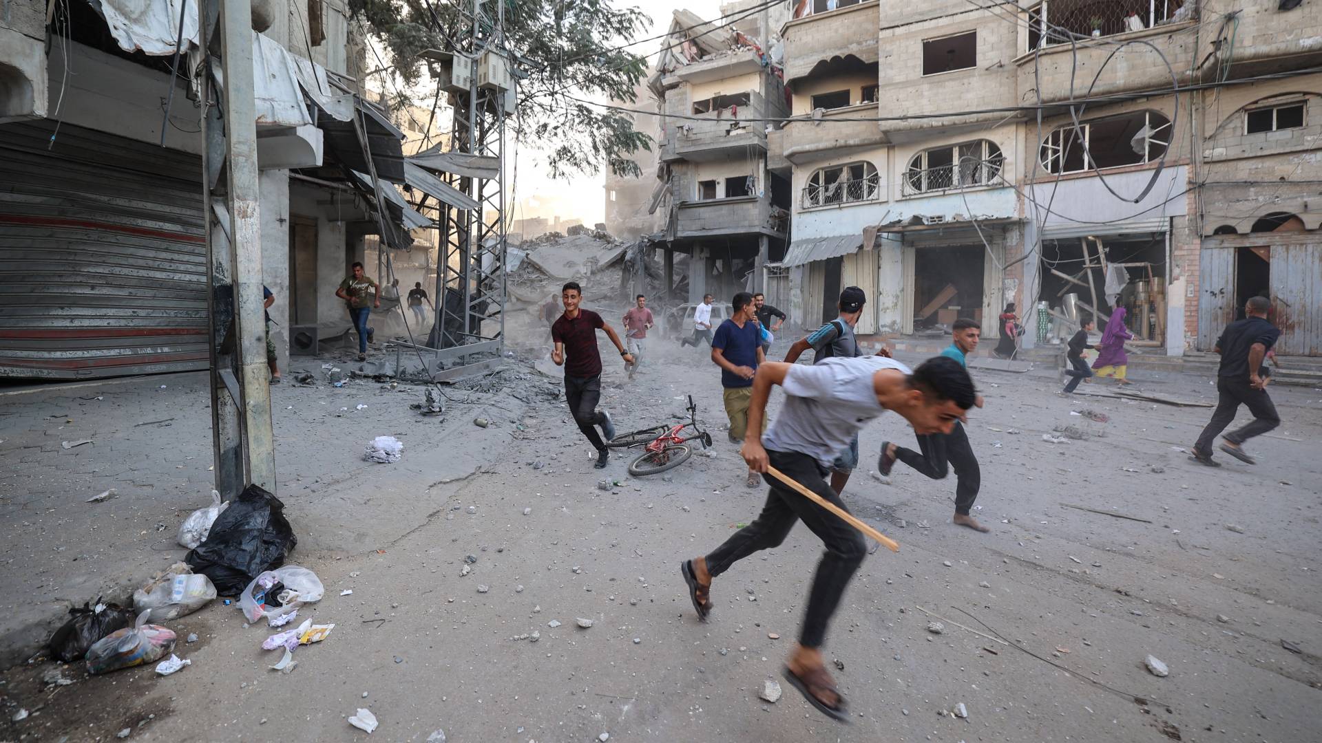 غارات الاحتلال تستهدف مناطق في قطاع غزة.. ارشيفية