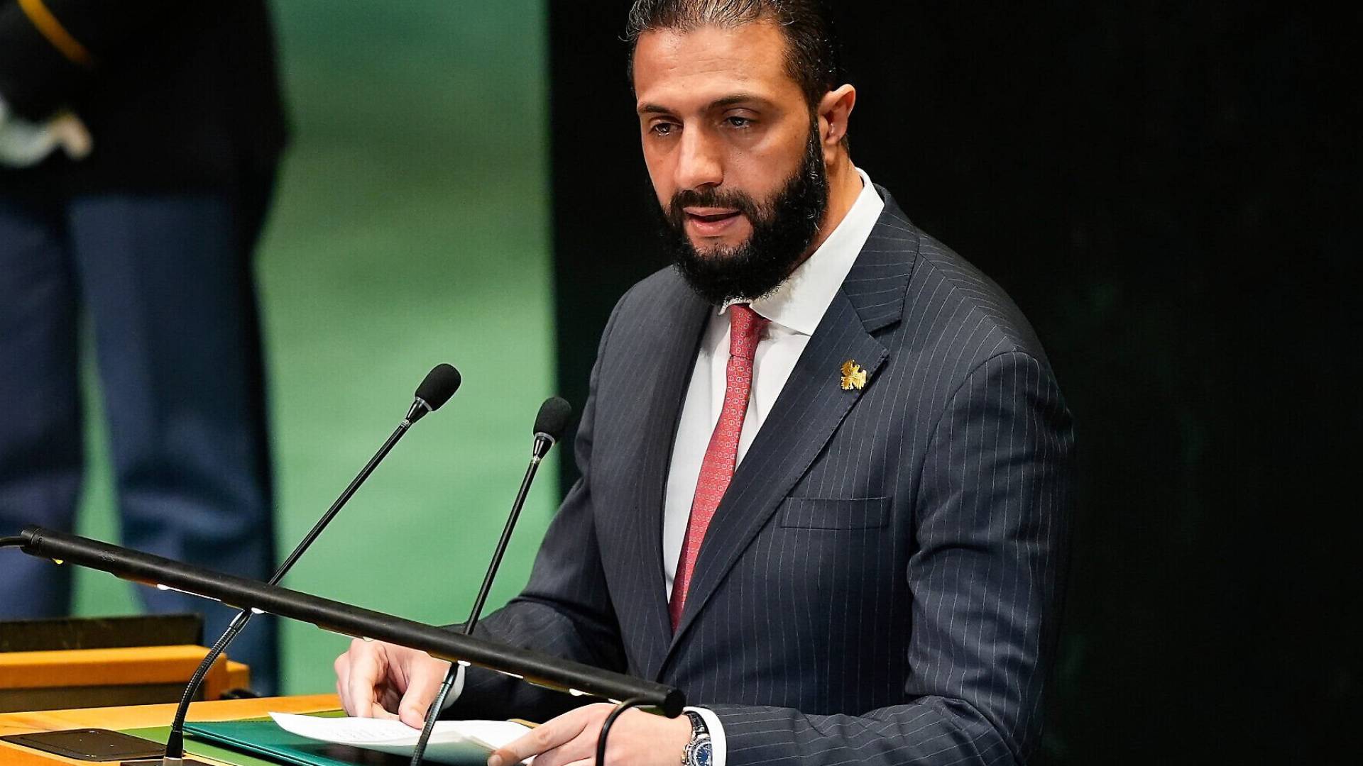 الرئيس السوري أحمد الشرع