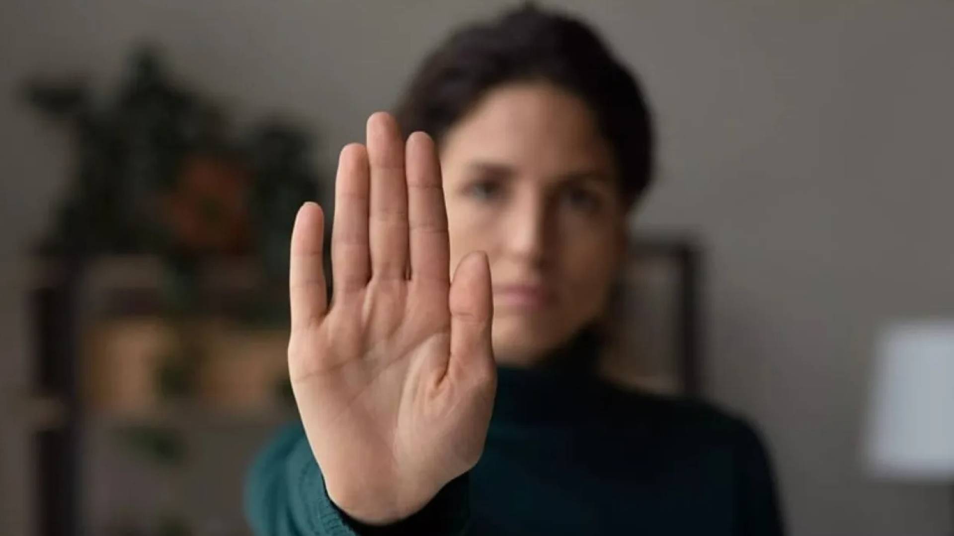 مقتل امرأة كل 3 أيام.. فرنسا تسجل ارتفاعا صادما بجرائم العنف الأسري