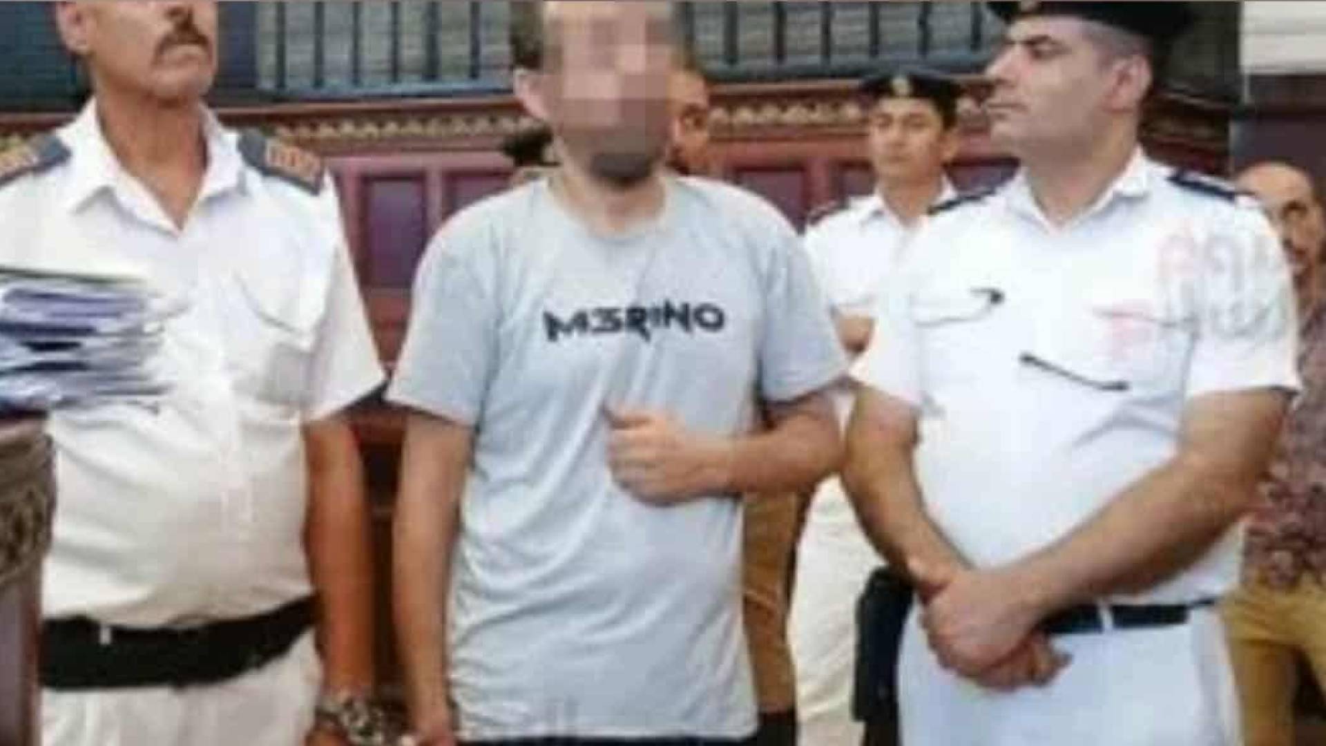 السفاح خلال جلسات محاكمته.. ارشيفية