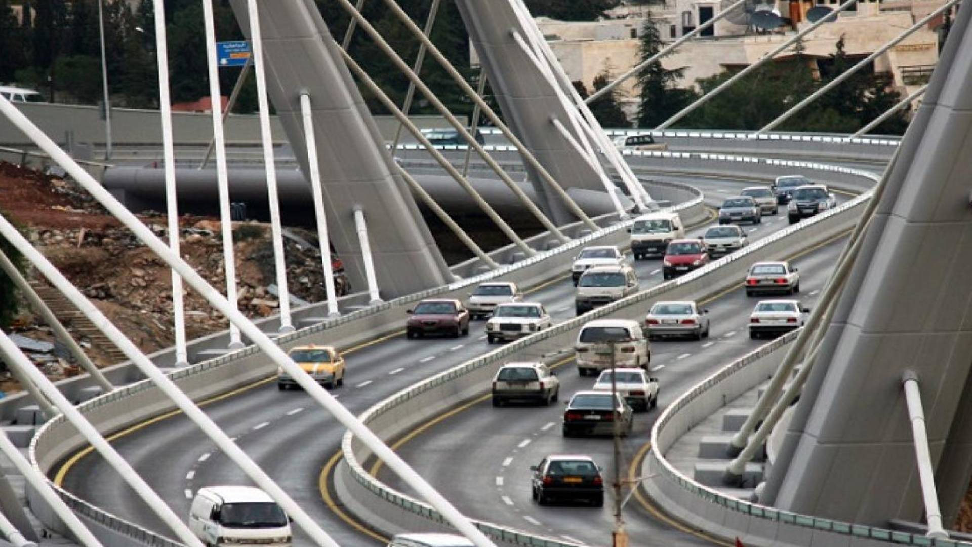 إغلاق كلي لجسر عبدون المعلق صباح الجمعة