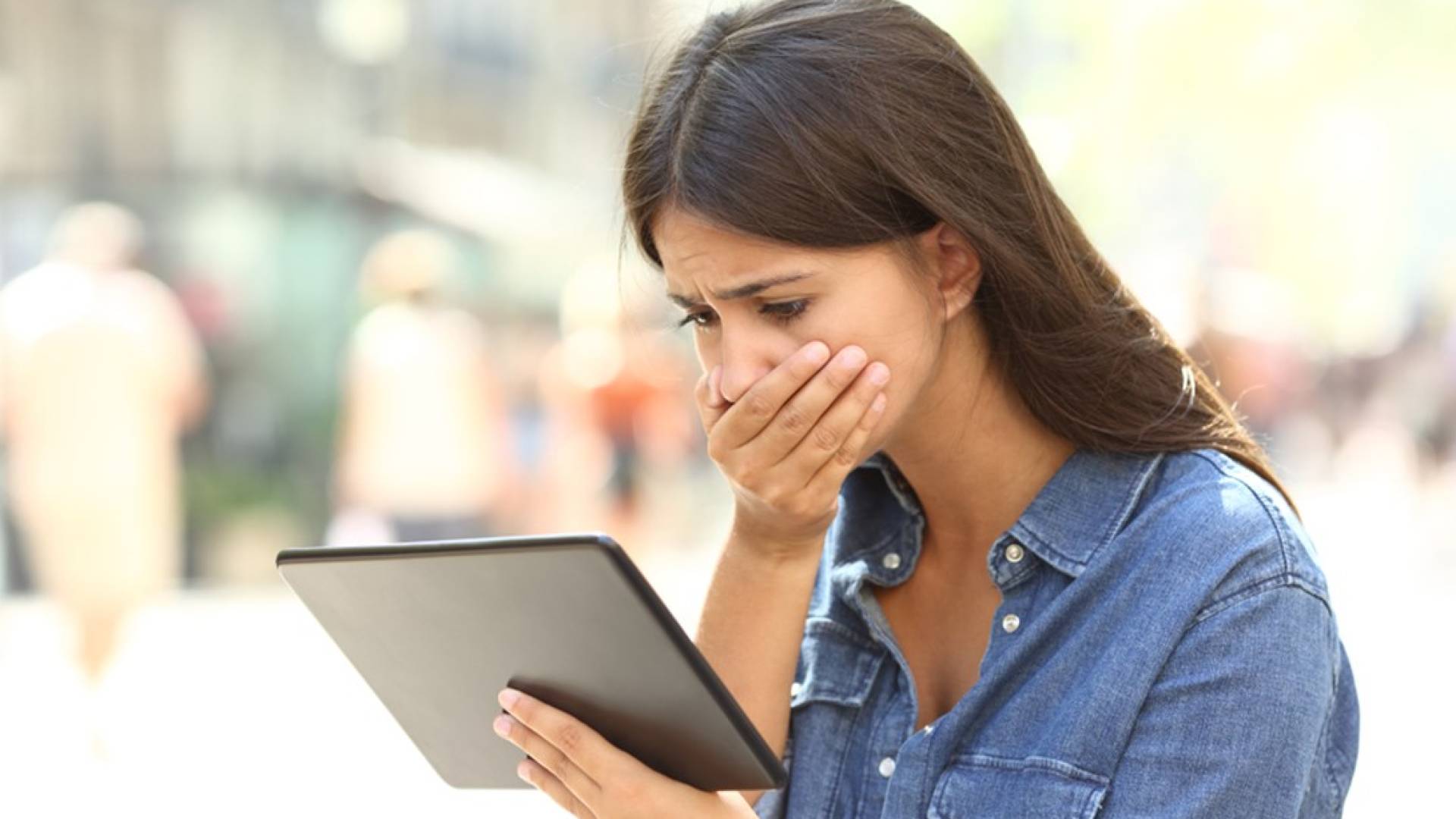 الدنمارك تتجه لتقييد وصول المراهقين لمنصات التواصل الاجتماعي