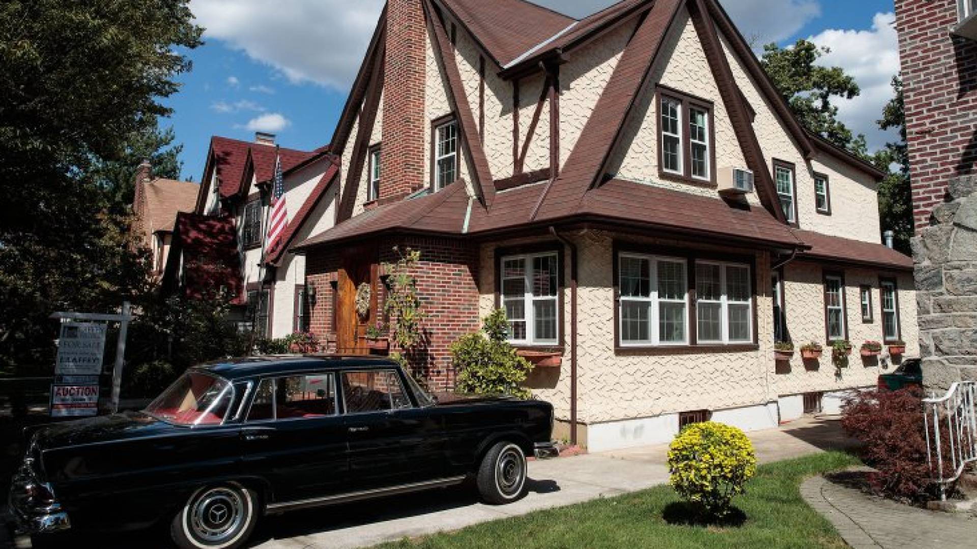 مزايدة على منزل طفولة دونالد ترمب في نيويورك.. كم بلغ سعره؟