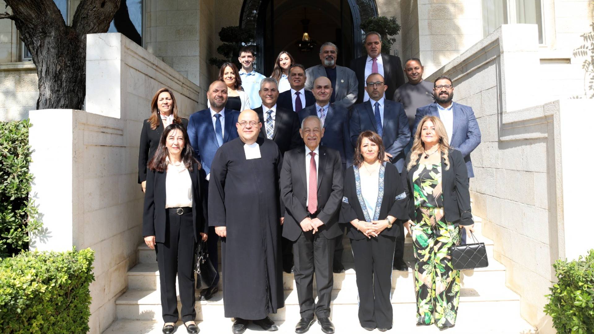 خلال لقاءه وفدا من كلية دي لاسال الفرير.. العيسوي: قوة الأردن قائمة على التلاحم بين القيادة والشعب