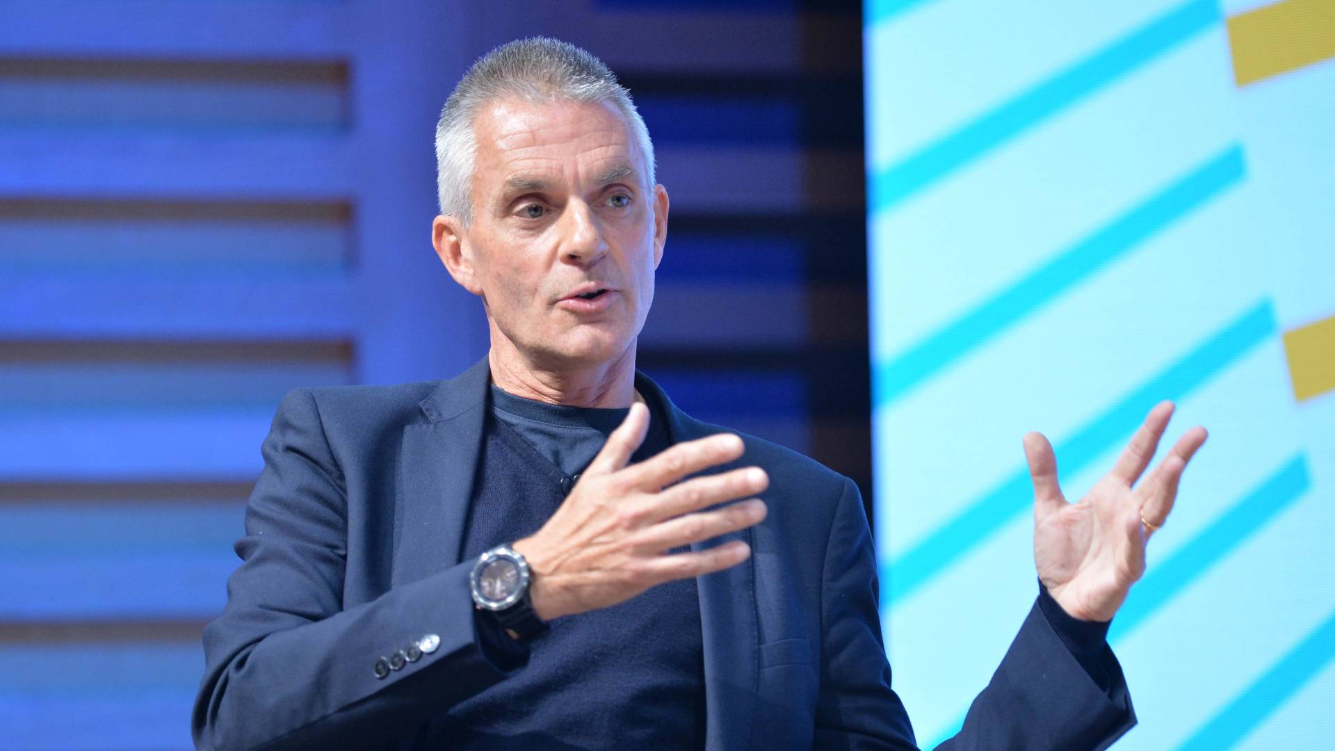 مدير عام هيئة الإذاعة البريطانية "بي بي سي" تيم ديفي