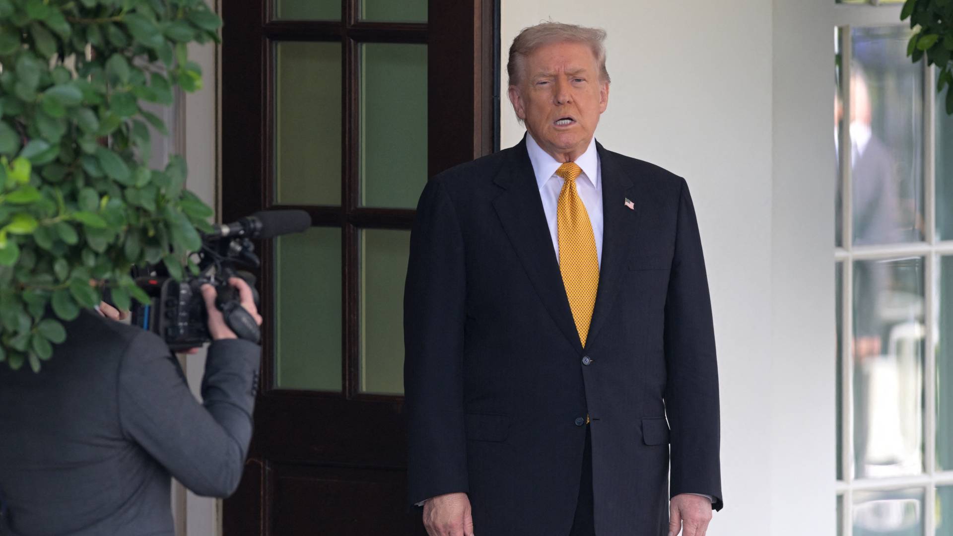 الرَّئِيسُ الْأَمْرِيكِيُّ دُونَالْدَ تْرَمْبُ