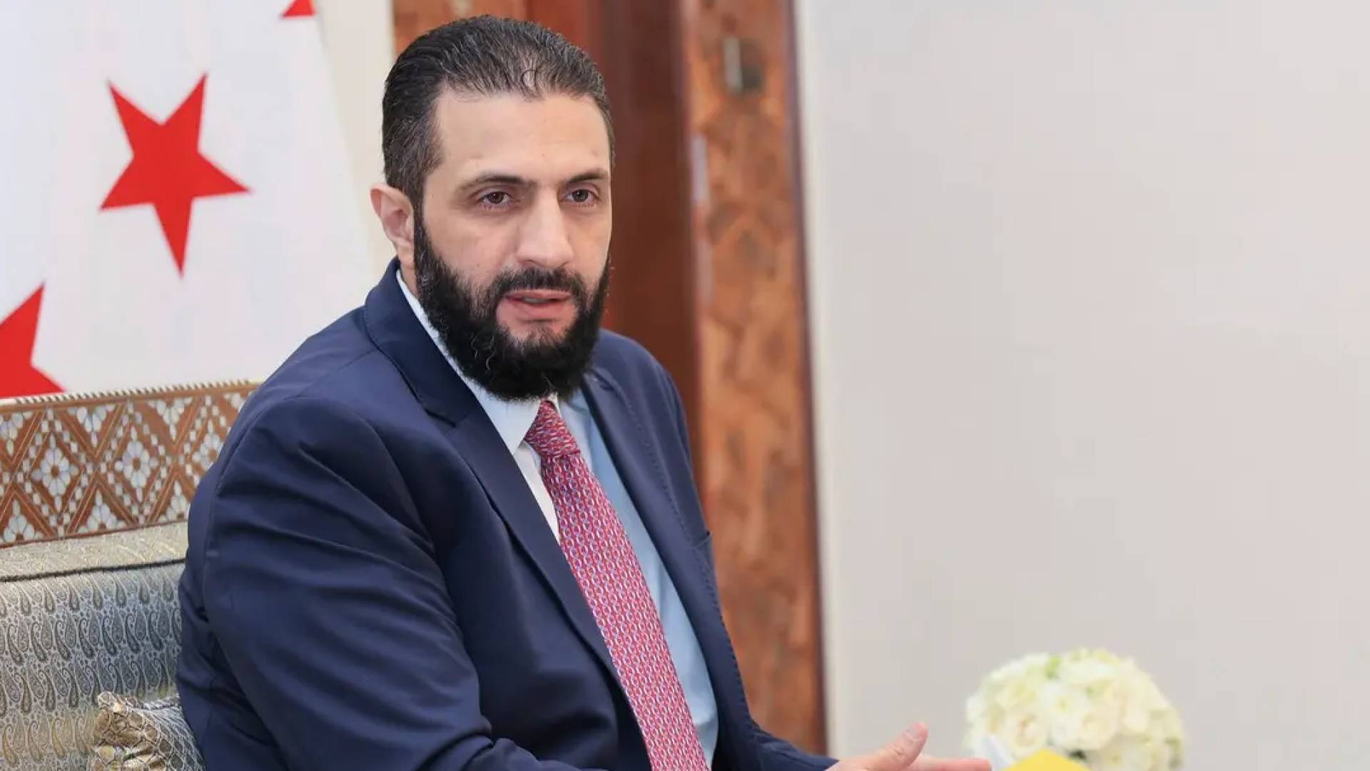 رويترز: الأمن السوري يحبط محاولتي اغتيال استهدفتا الرئيس الشرع من قبل "داعش"