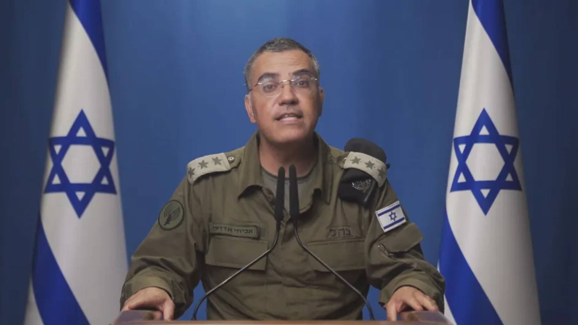 أدرعي يغادر منصبه.. جيش الاحتلال يبحث عن وجه جديد لخطابه العربي