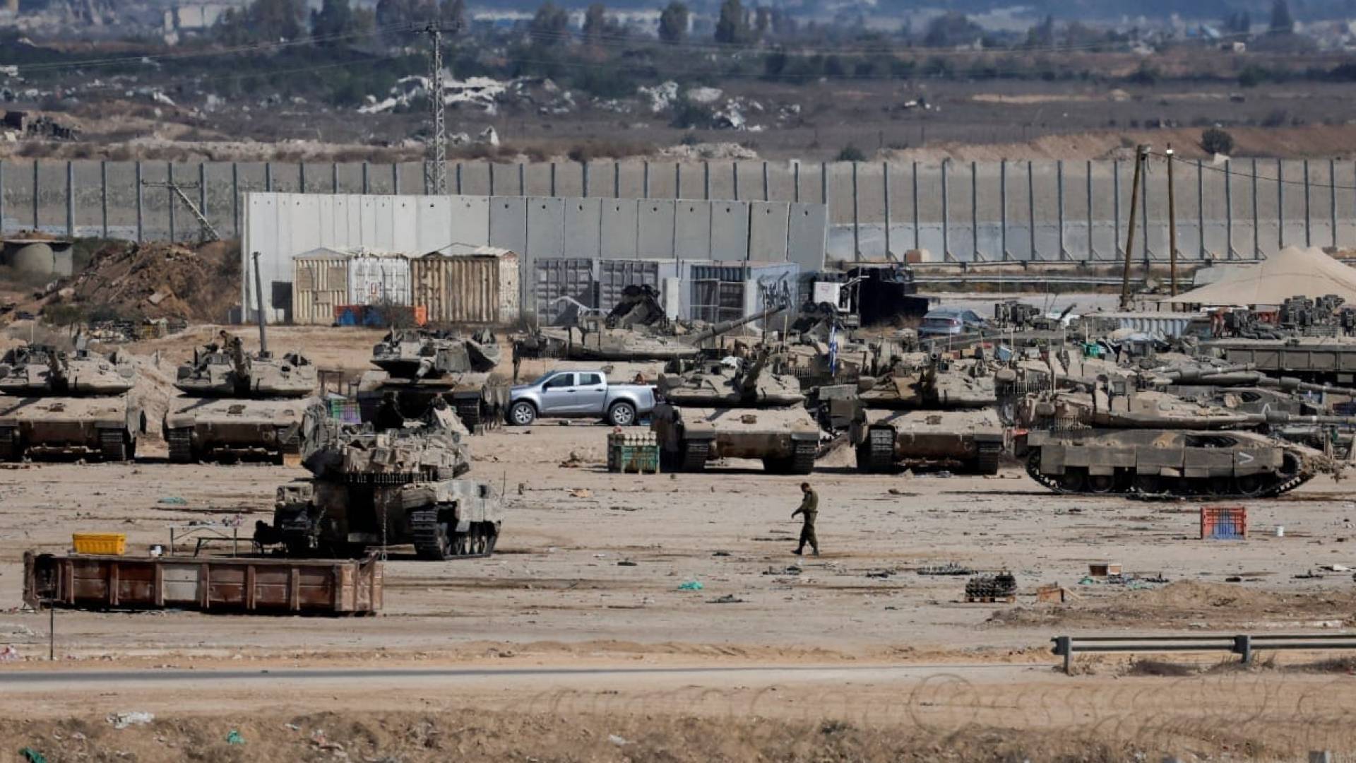 قاعدة أمريكية - تعبيرية