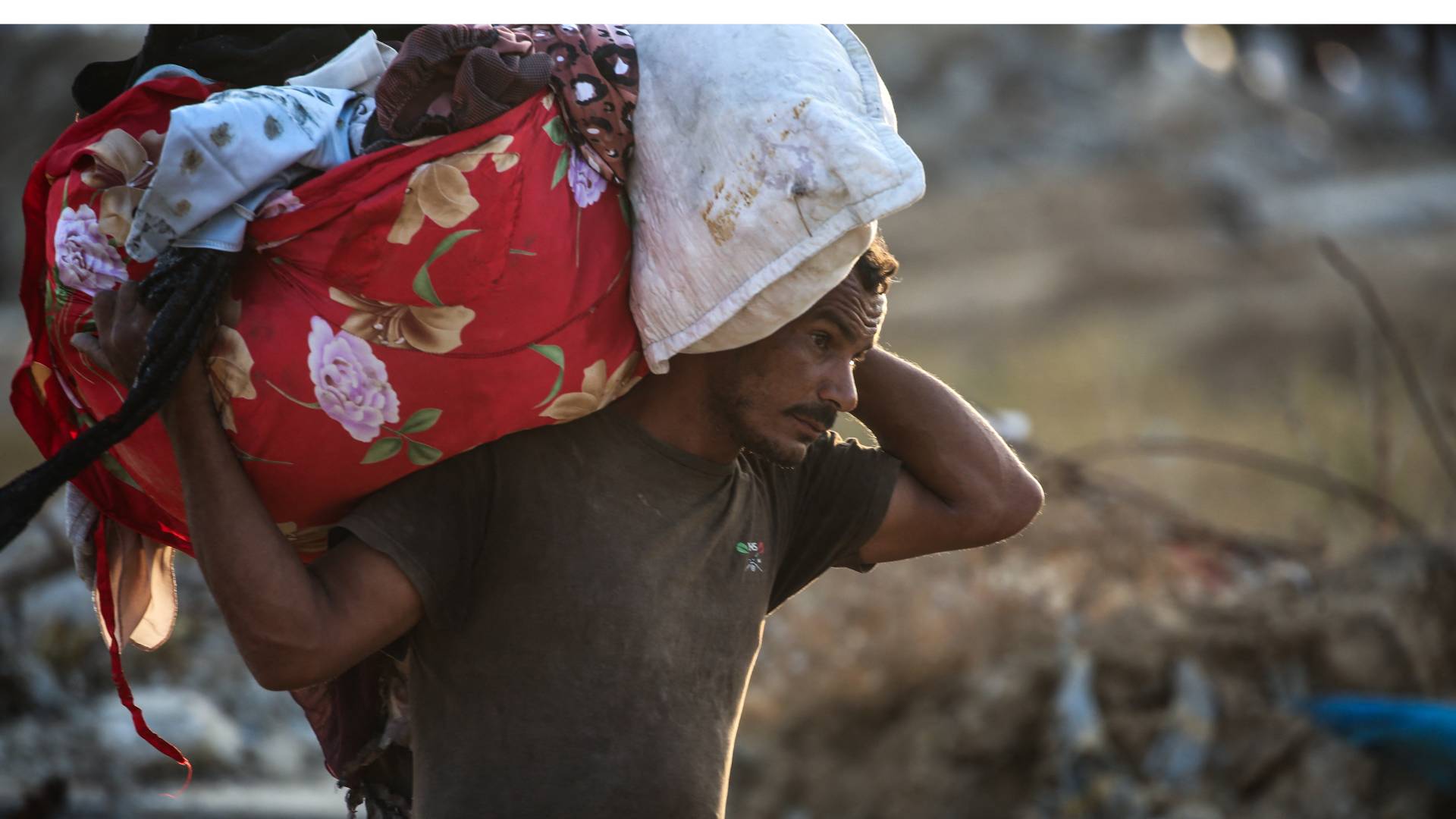 معاناة أهالي قطاع غزة