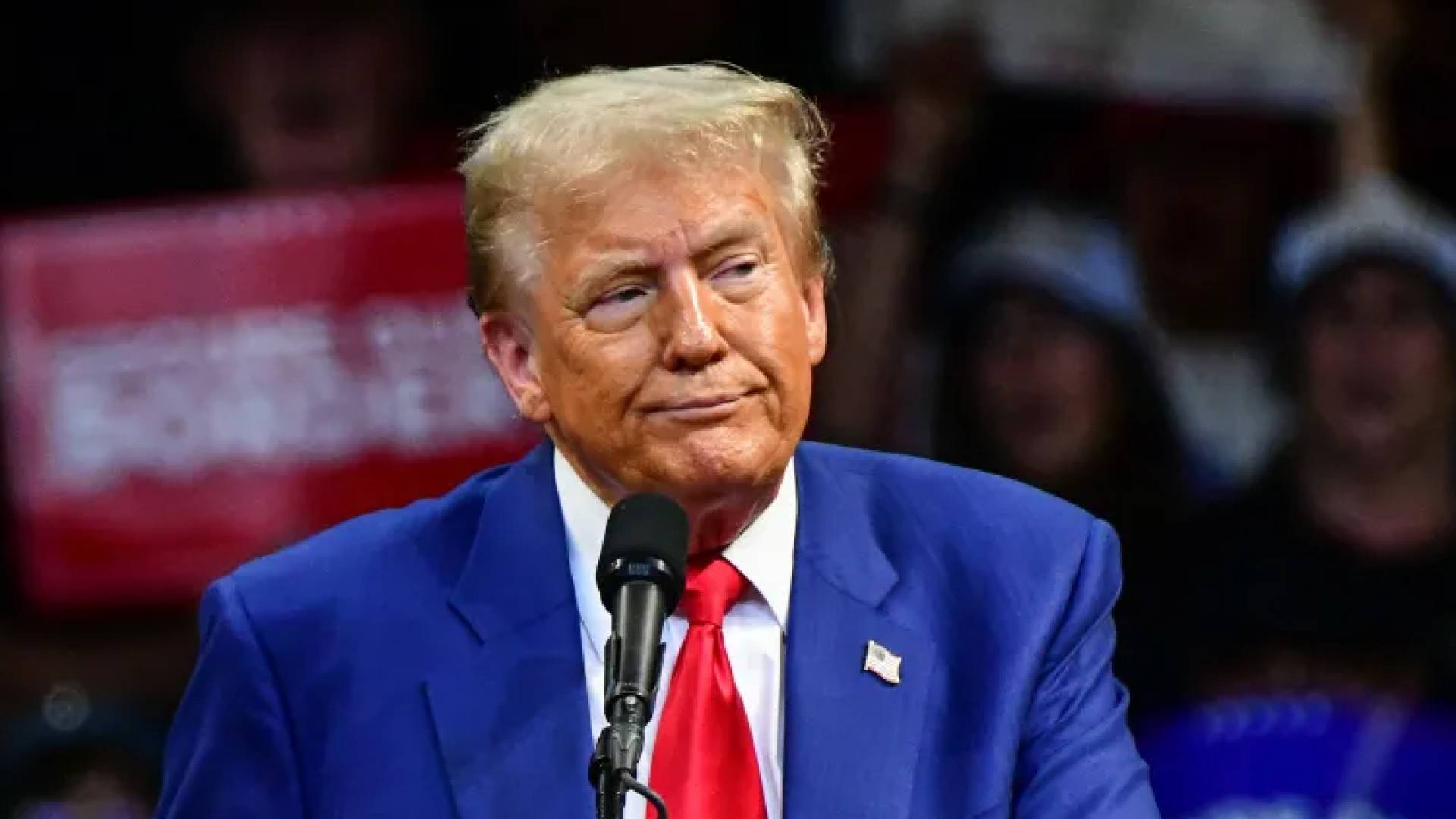 ترمب يعلن استئناف عمل الحكومة بعد الإغلاق ويهاجم الديمقراطيين