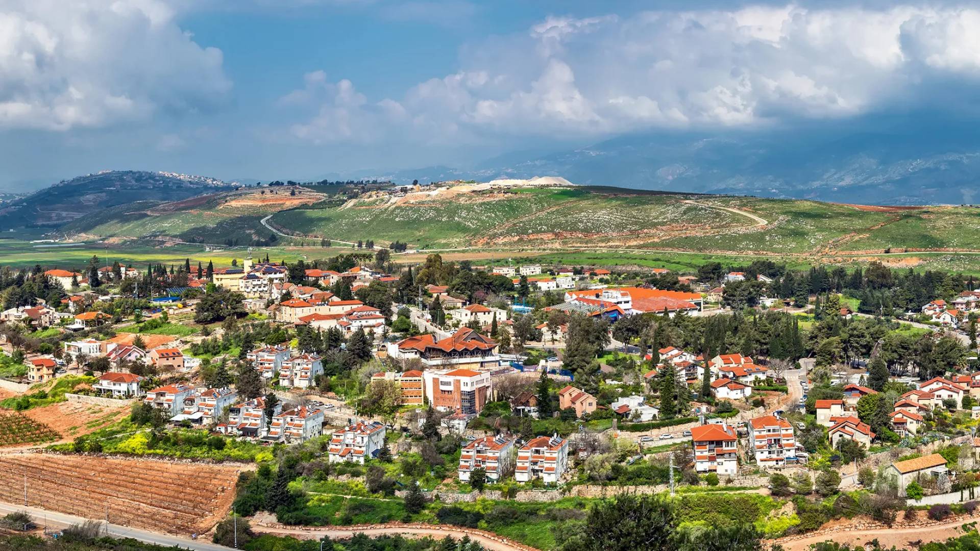 حركة استيطانية يهودية تعرض أراضي في جنوب لبنان للبيع