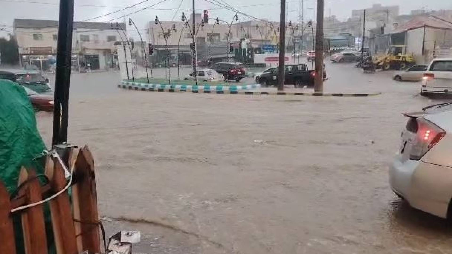 مياه الأمطار  تغلق مِنْطَقَةِ "مُثَلَّثِ عِبِّينَ" الحَيَوِيَّةِ فِي مُحَافَظَةِ عَجْلُونَ