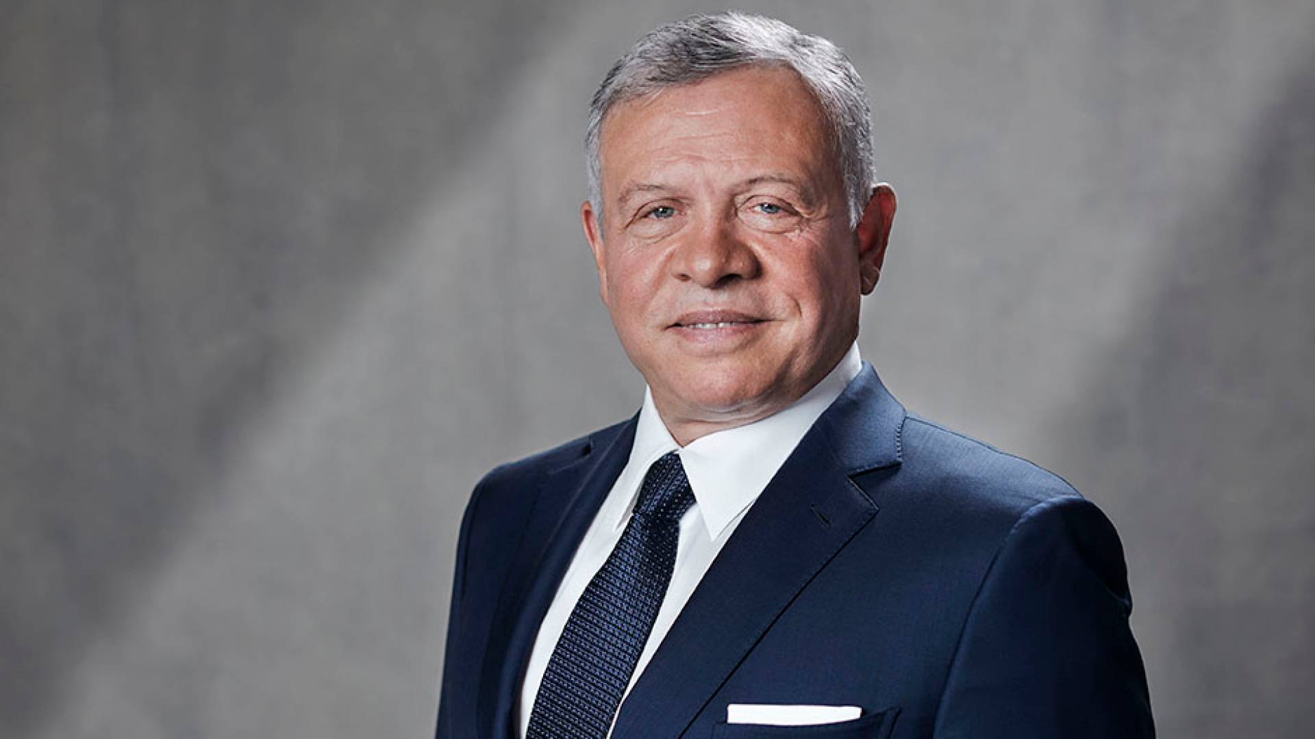 الملك يلتقي رئيس الوزراء الباكستاني في إسلام آباد ويؤكد أهمية توسيع التعاون