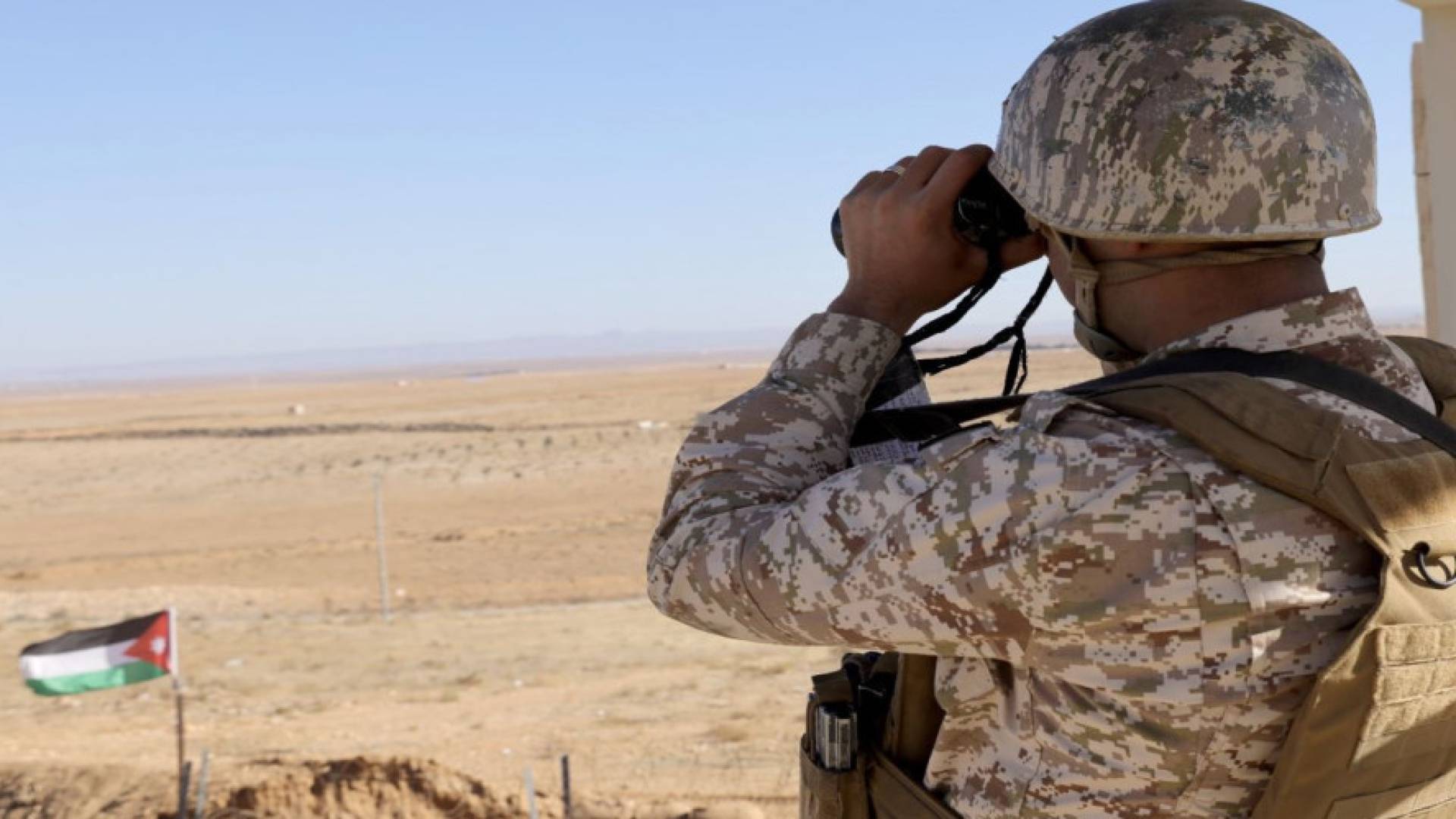 الجيش العربي:  المنطقة العسكرية الشمالية تحبط محاولة تهريب مواد مخدرة عبر مقذوف