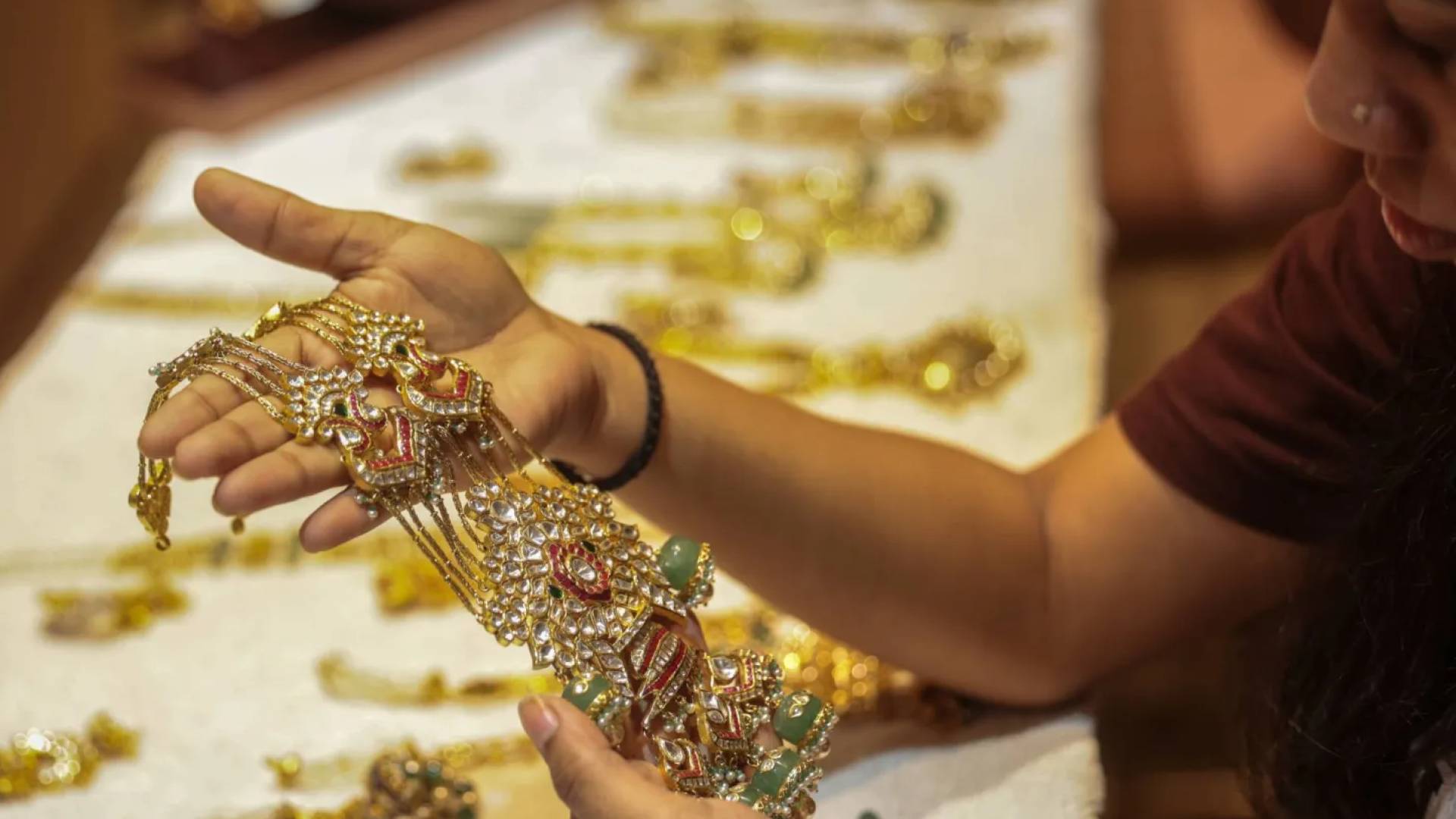 مجوهرات ذهبية