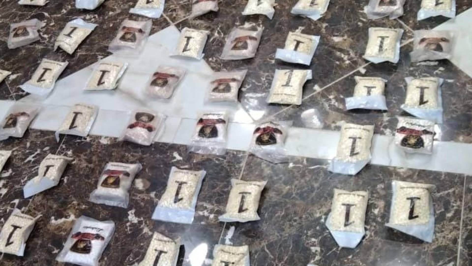 الجيش العربي: المنطقة العسكرية الشرقية تحبط محاولة تهريب كمية من المواد المخدرة بواسطة بالونات