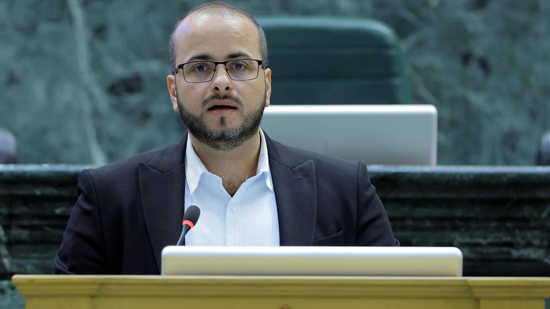 النائب حسن الرياطي