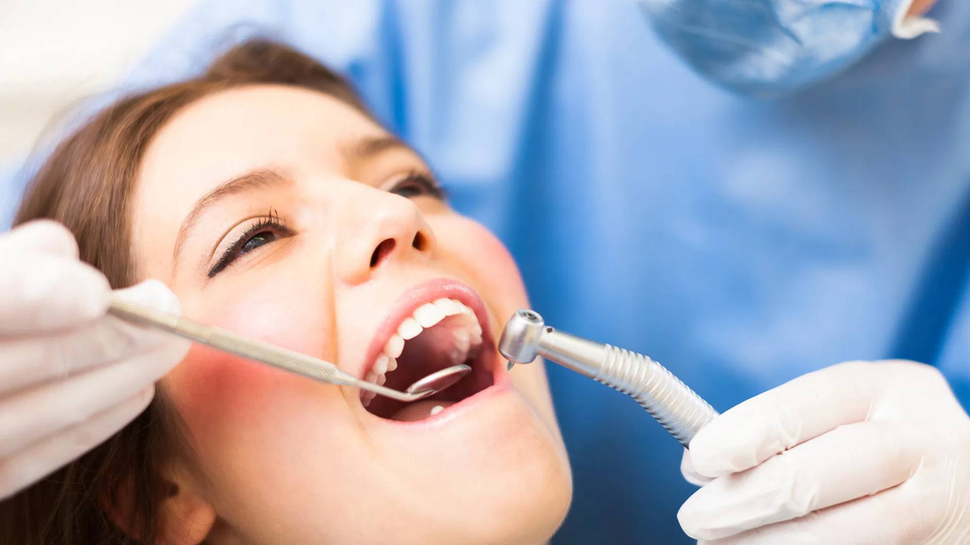 علاج الأسنان - تعبيرية