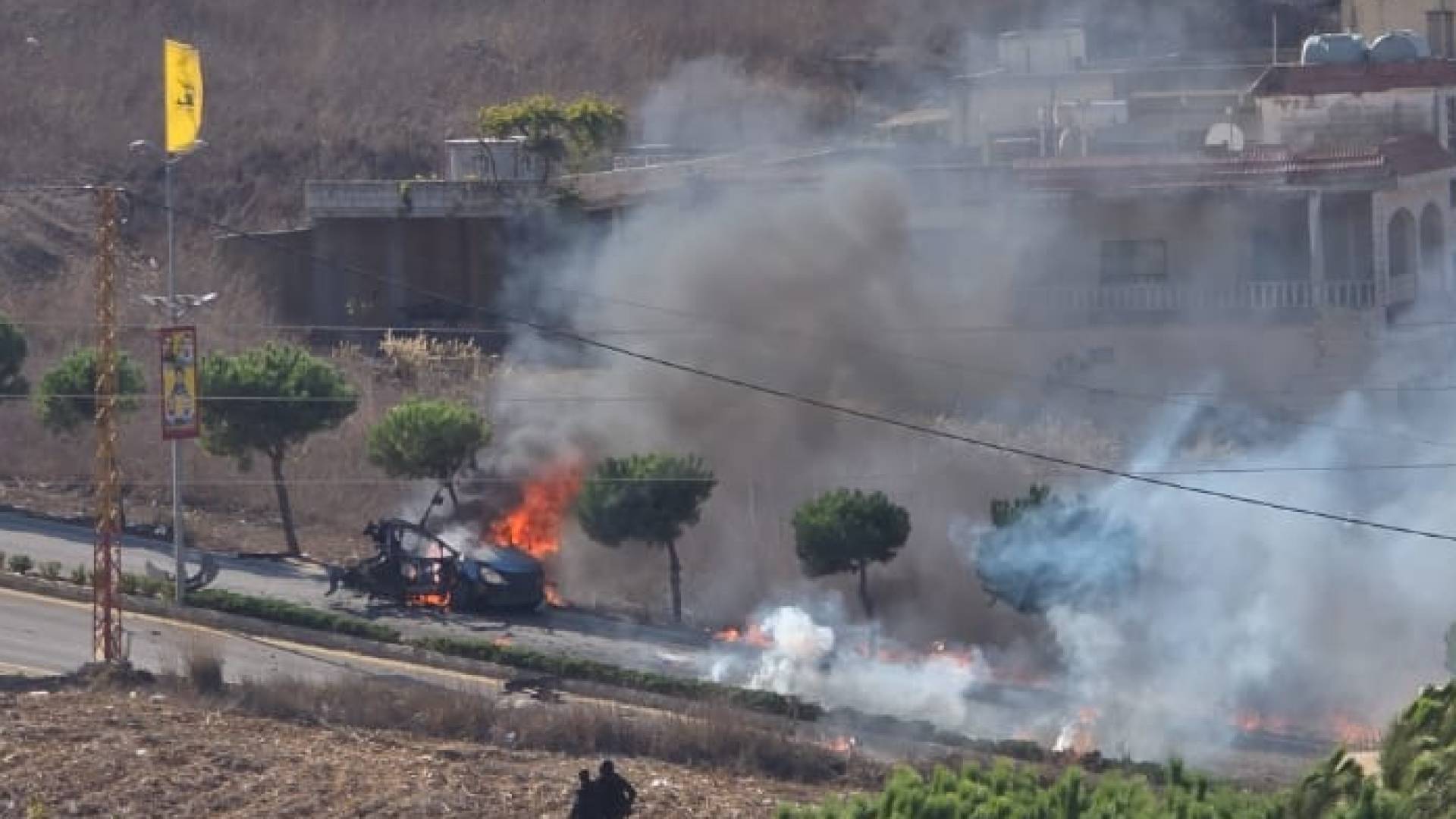 مراسلة "رؤيا": استهداف سيارة بغارة مسيرة للاحتلال في جنوب لبنان