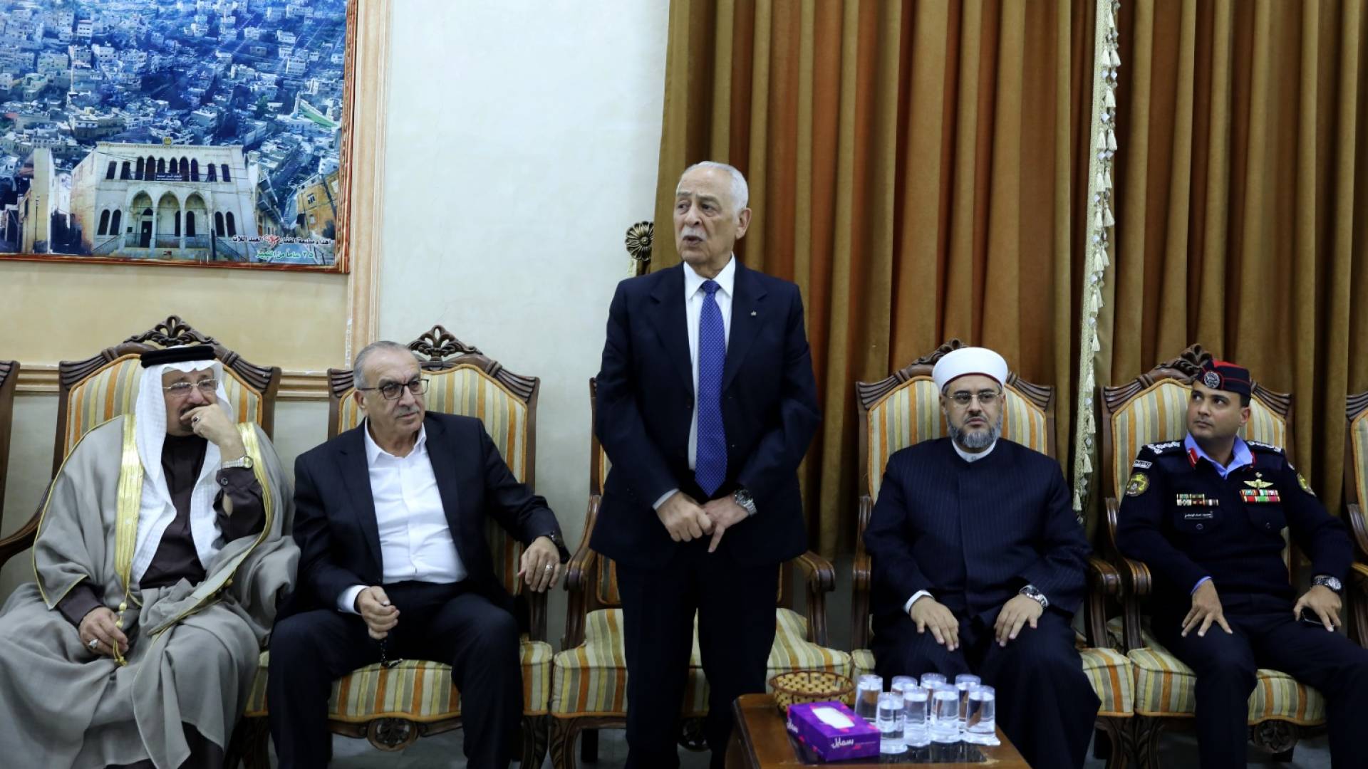 مندوبا عن الملك وولي العهد. العيسوي يعزي القطيشات والشريف