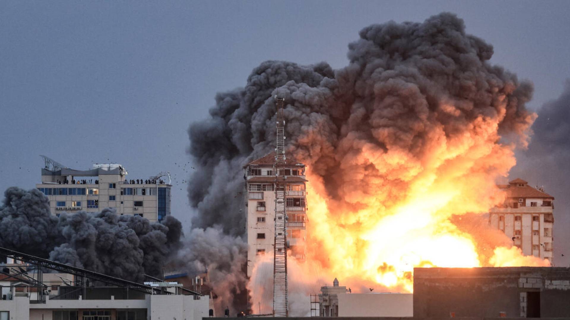 غارات للاحتلال على خان يونس _ أرشيفية