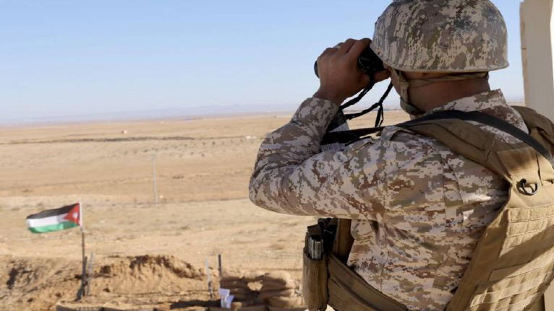 الجيش العربي: القبض على شخصين حاولا التسلل إلى الأردن من الواجهة الشمالية