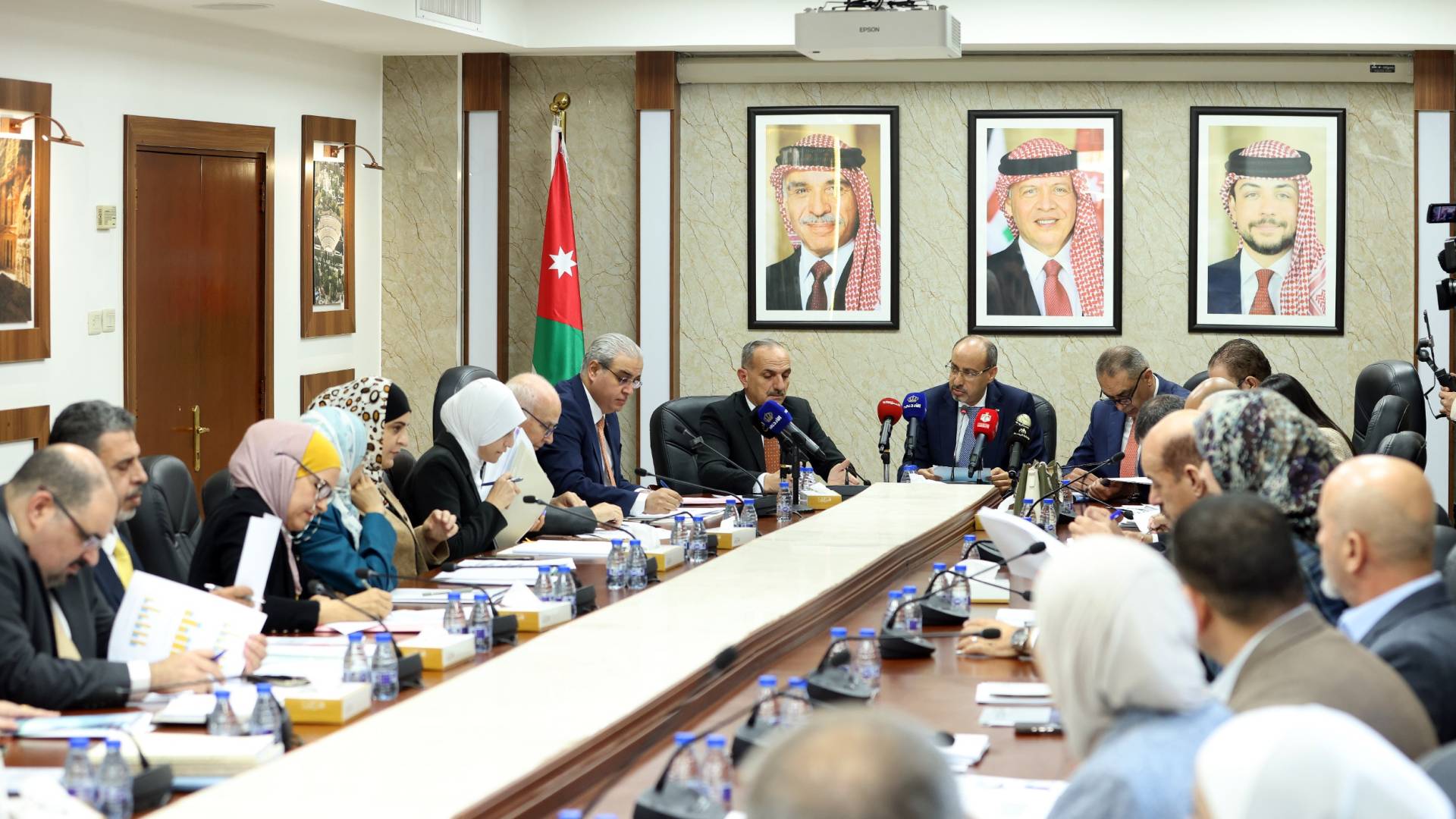 "المالية النيابية"