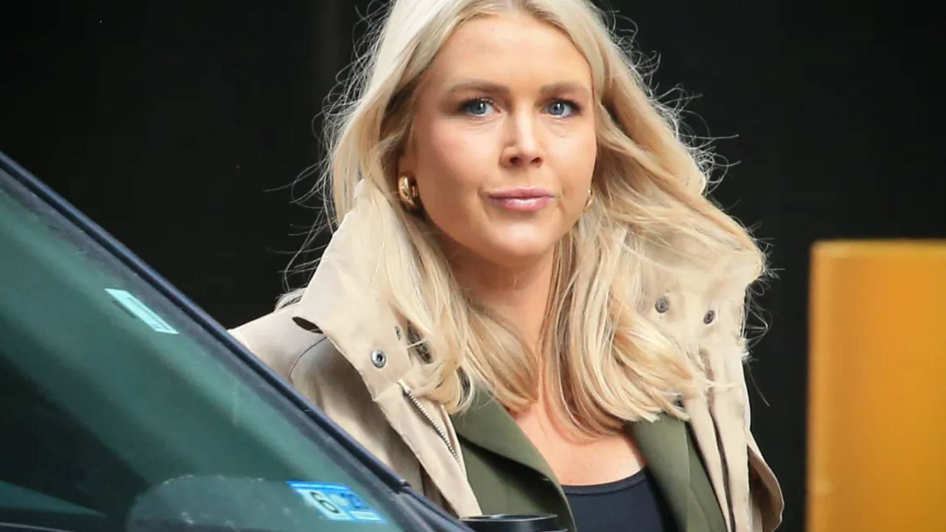 كارولين ليفيت