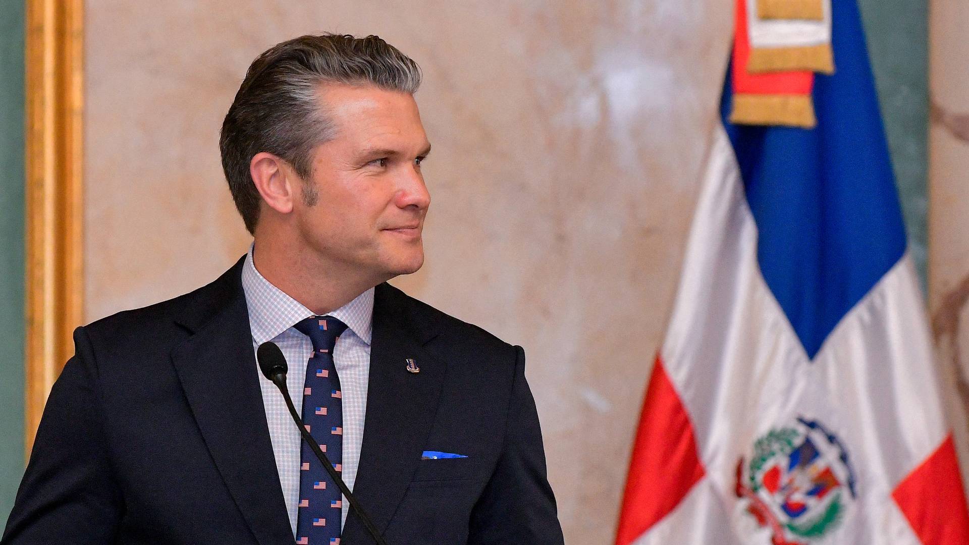 وزير الحرب الأمريكي هيغسيث