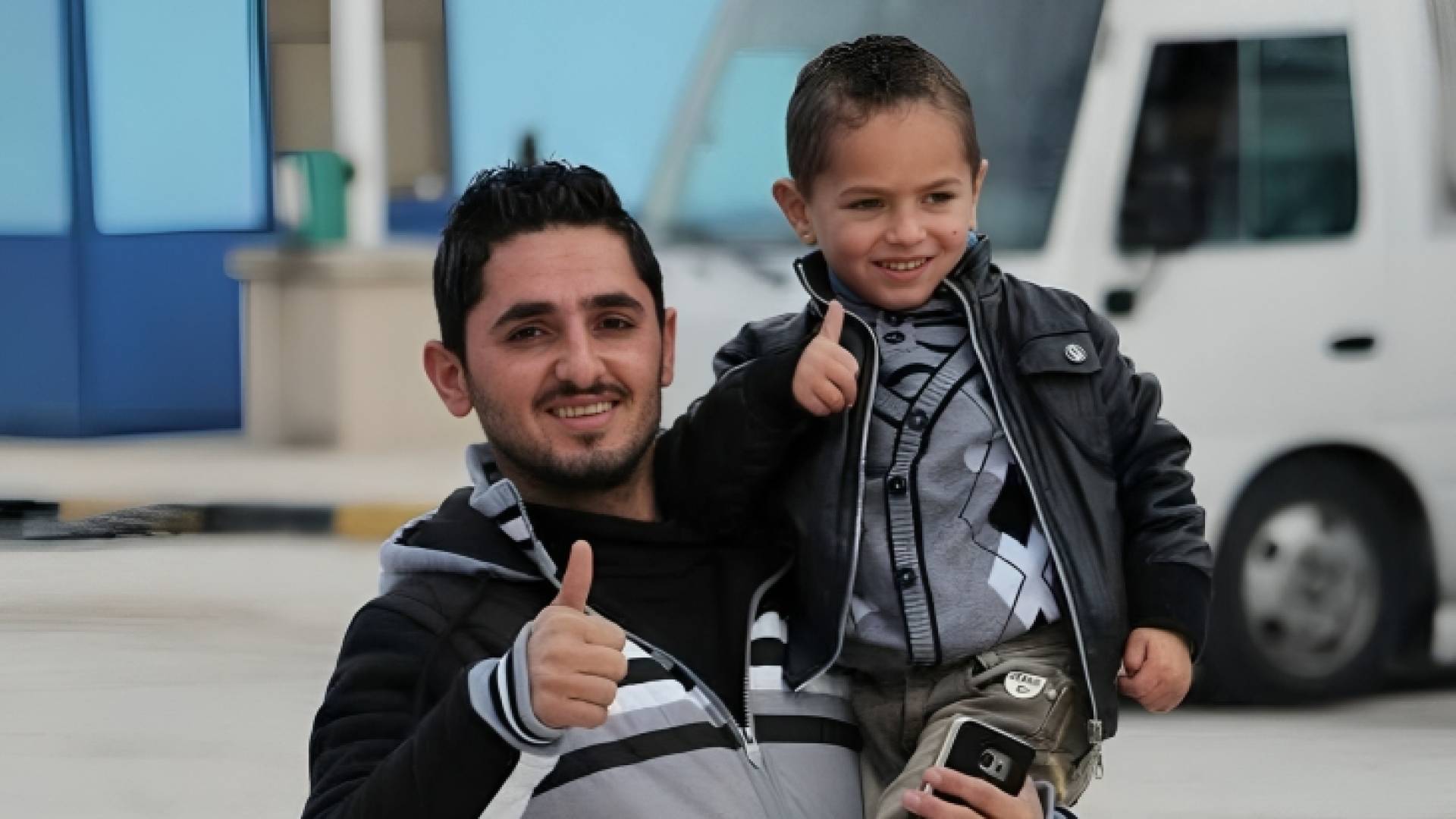 وفاة الشاب محمد يوسف الشقران ونجله أدهم إثر حريق في منزل بالرمثا.