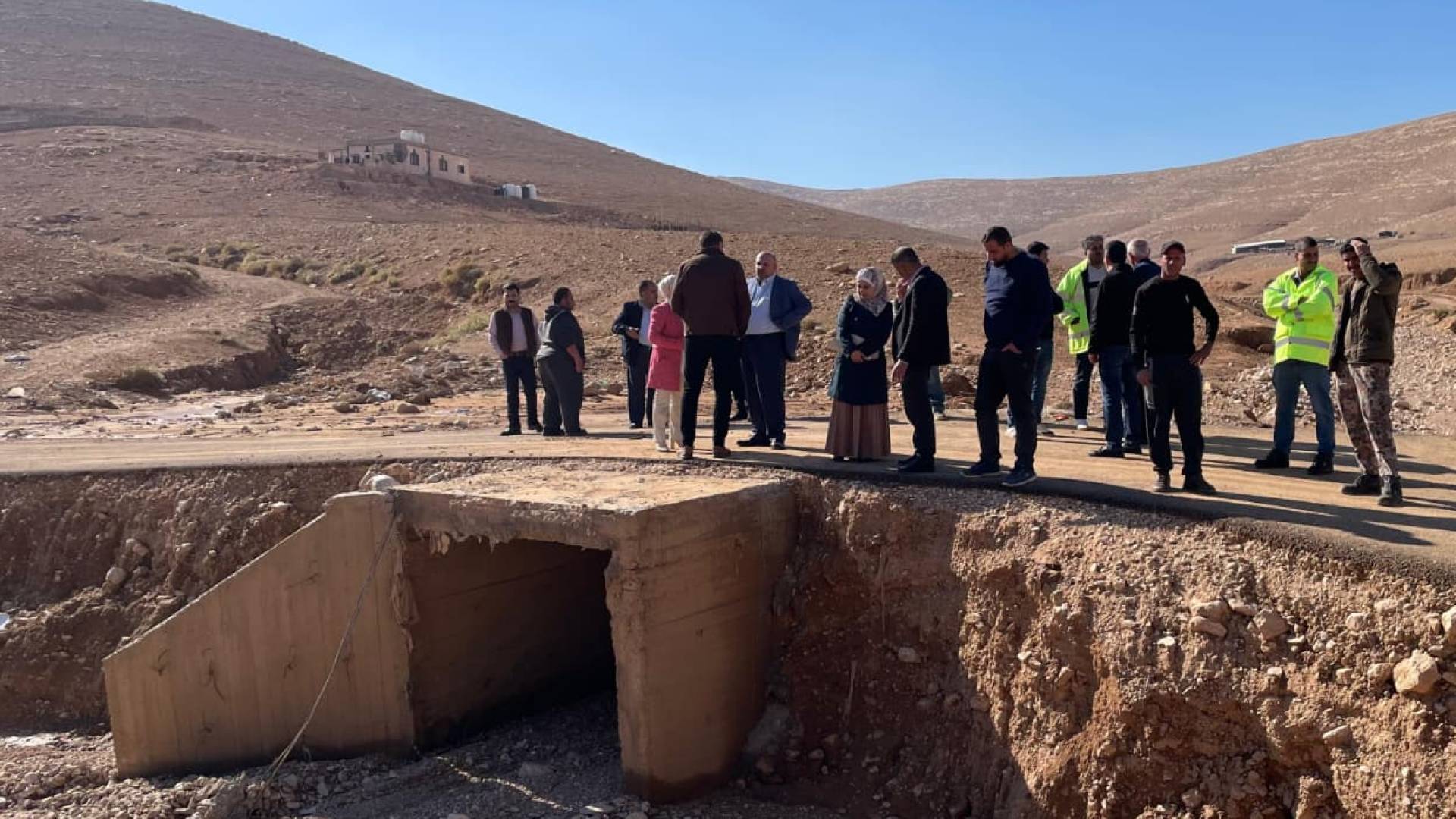 جولة ميدانية لوزارة الإدارة المحلية