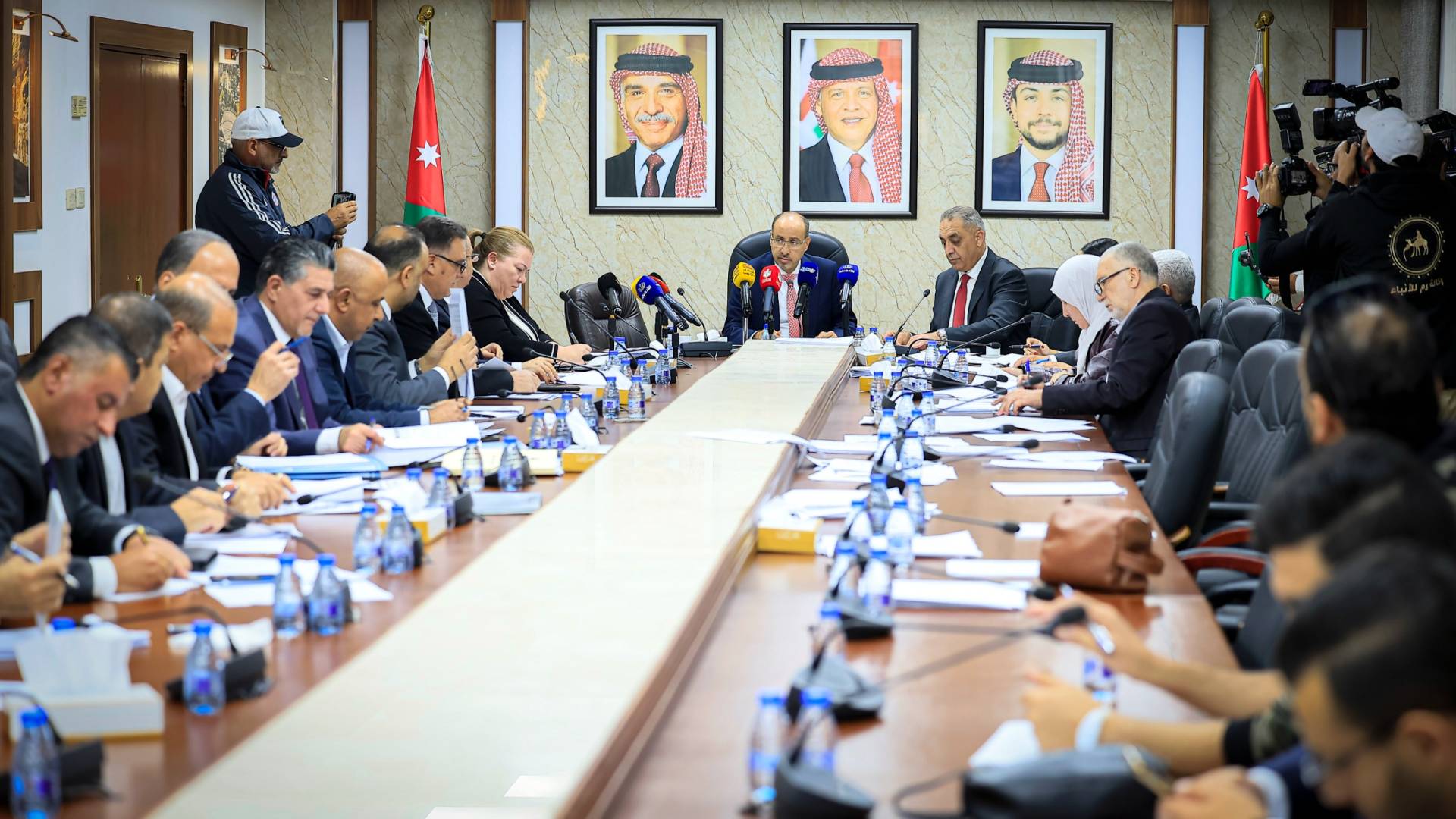 اجتماع اللجنة المالية النيابية