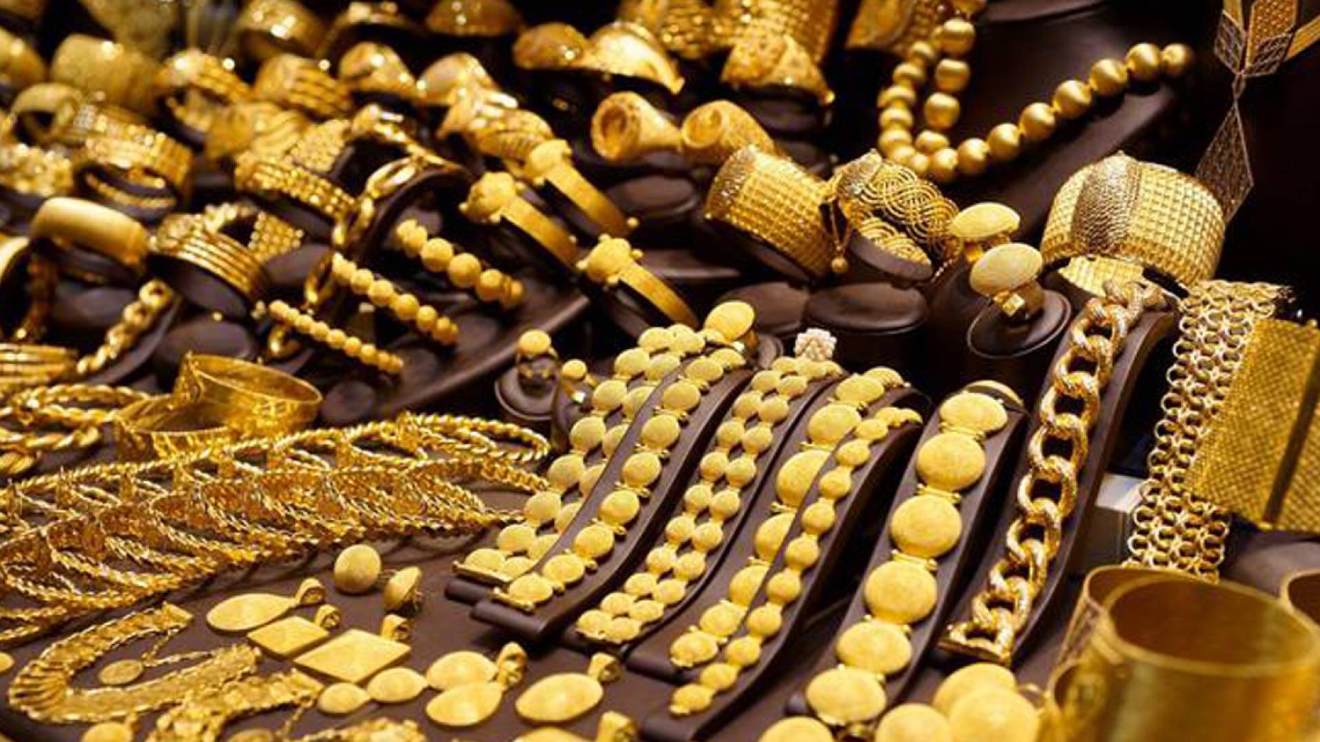 مجوهرات ذهبية