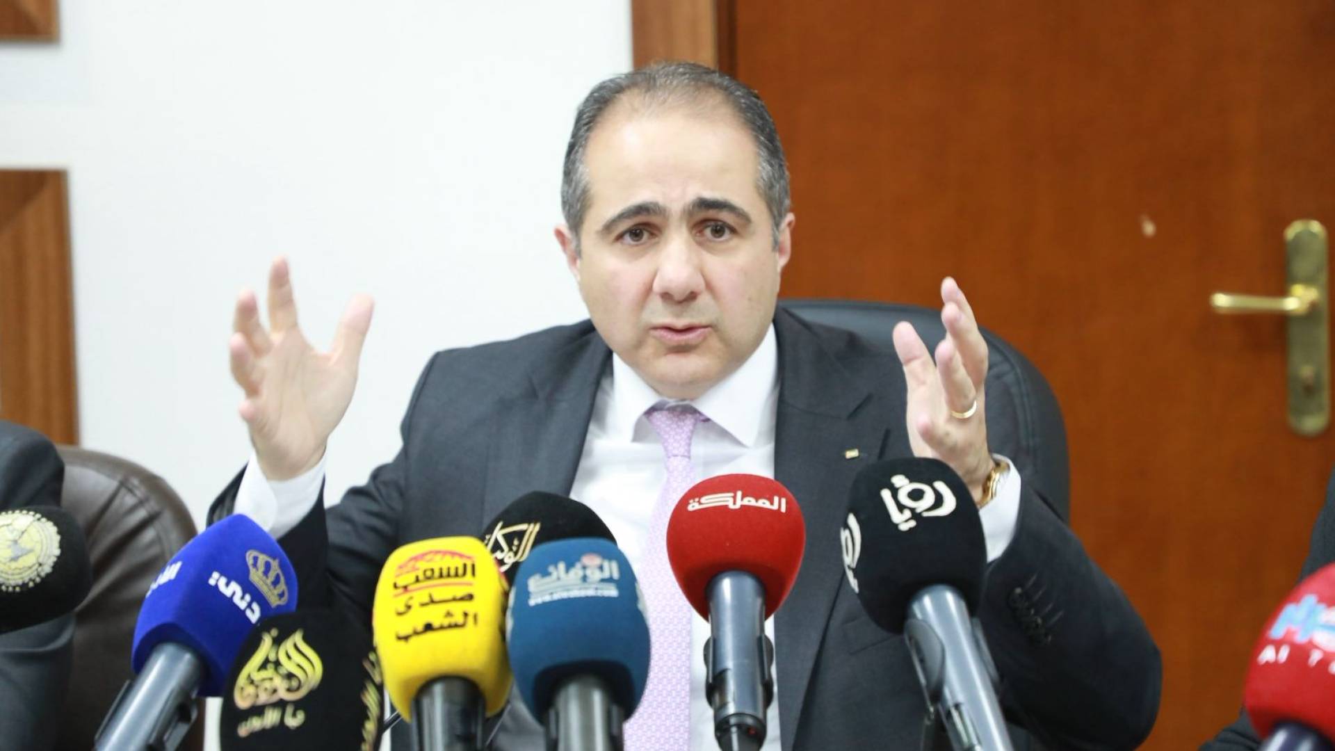 وزير الاستثمار الدكتور طارق أبو غزالة
