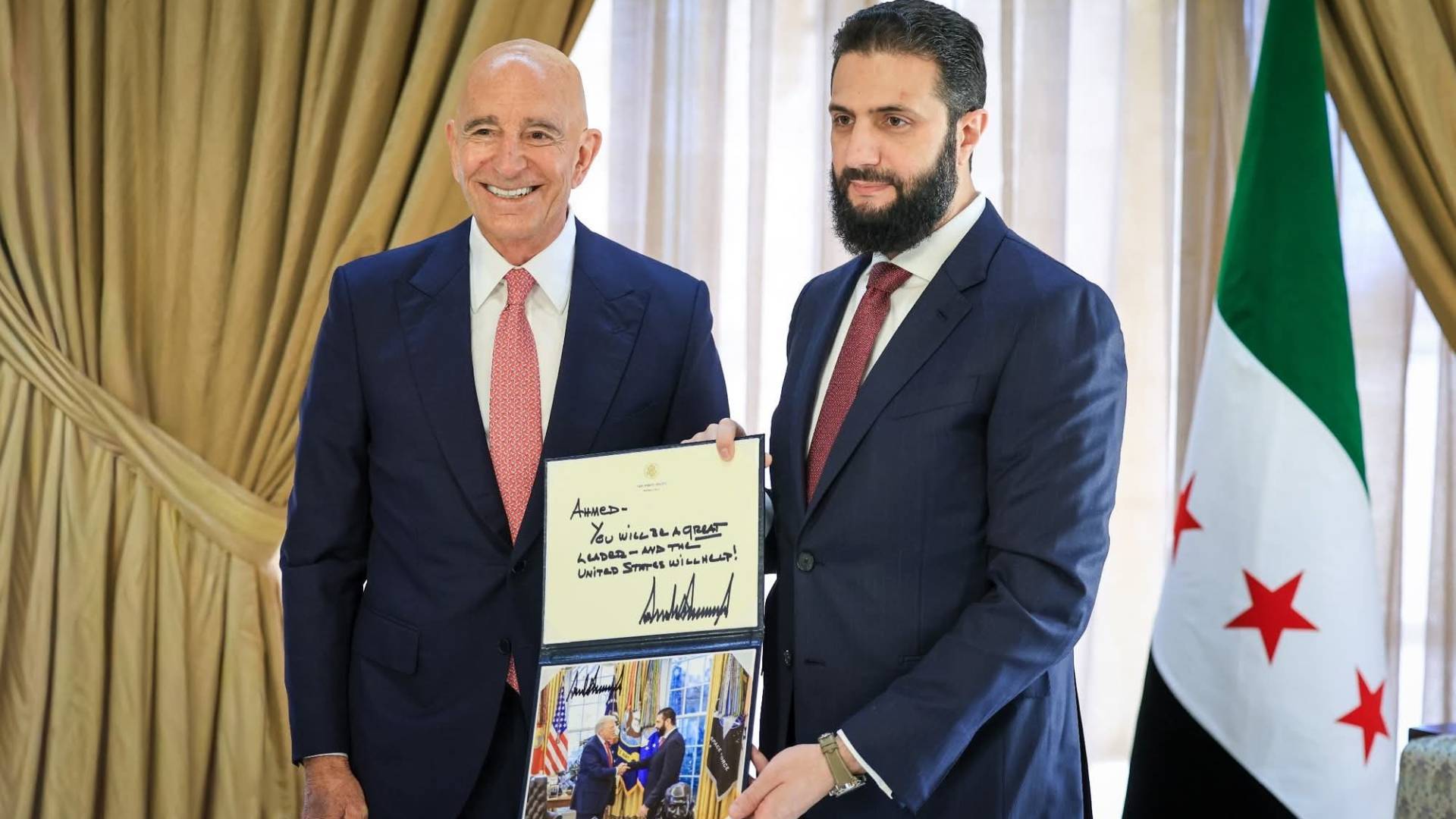 الرئيس السوري أحمد الشرع والمبعوث الأمريكي إلى دمشق توماس باراك