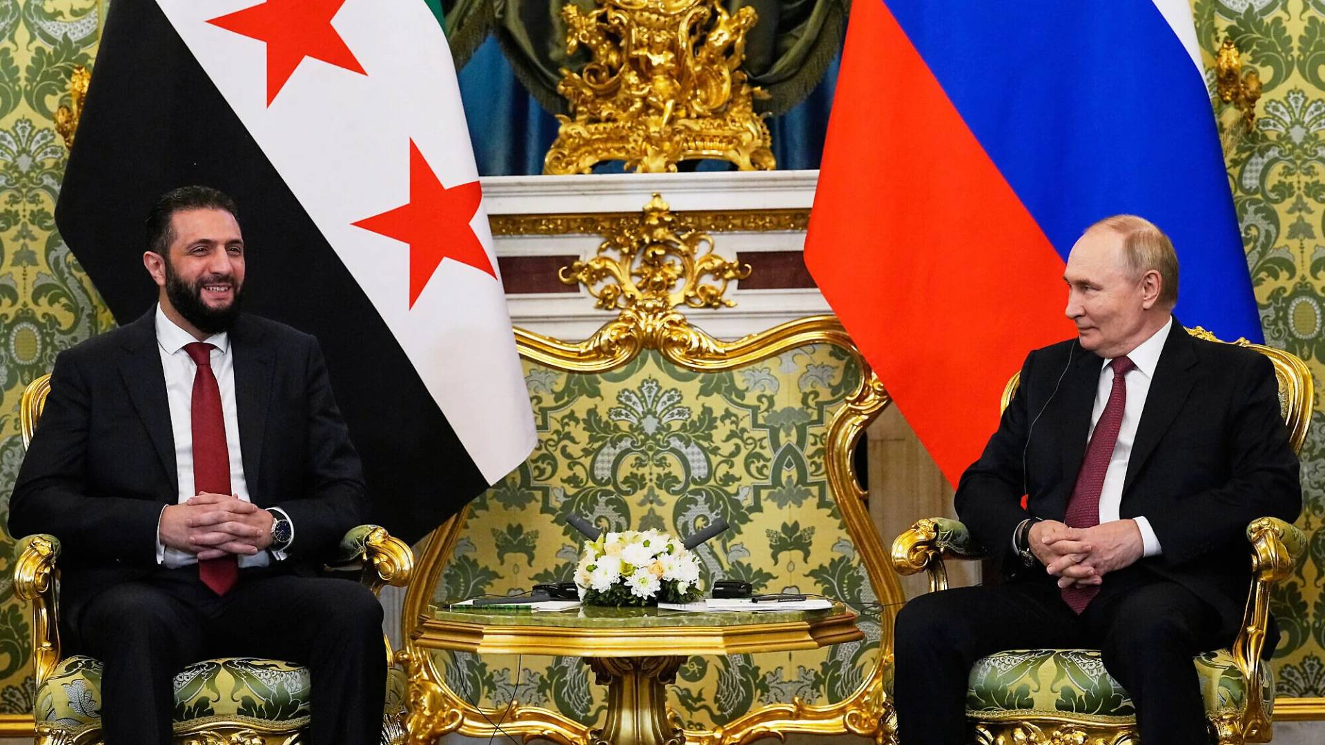 الرئيس السوري أحمد الشرع ونظيره الروسي بوتين