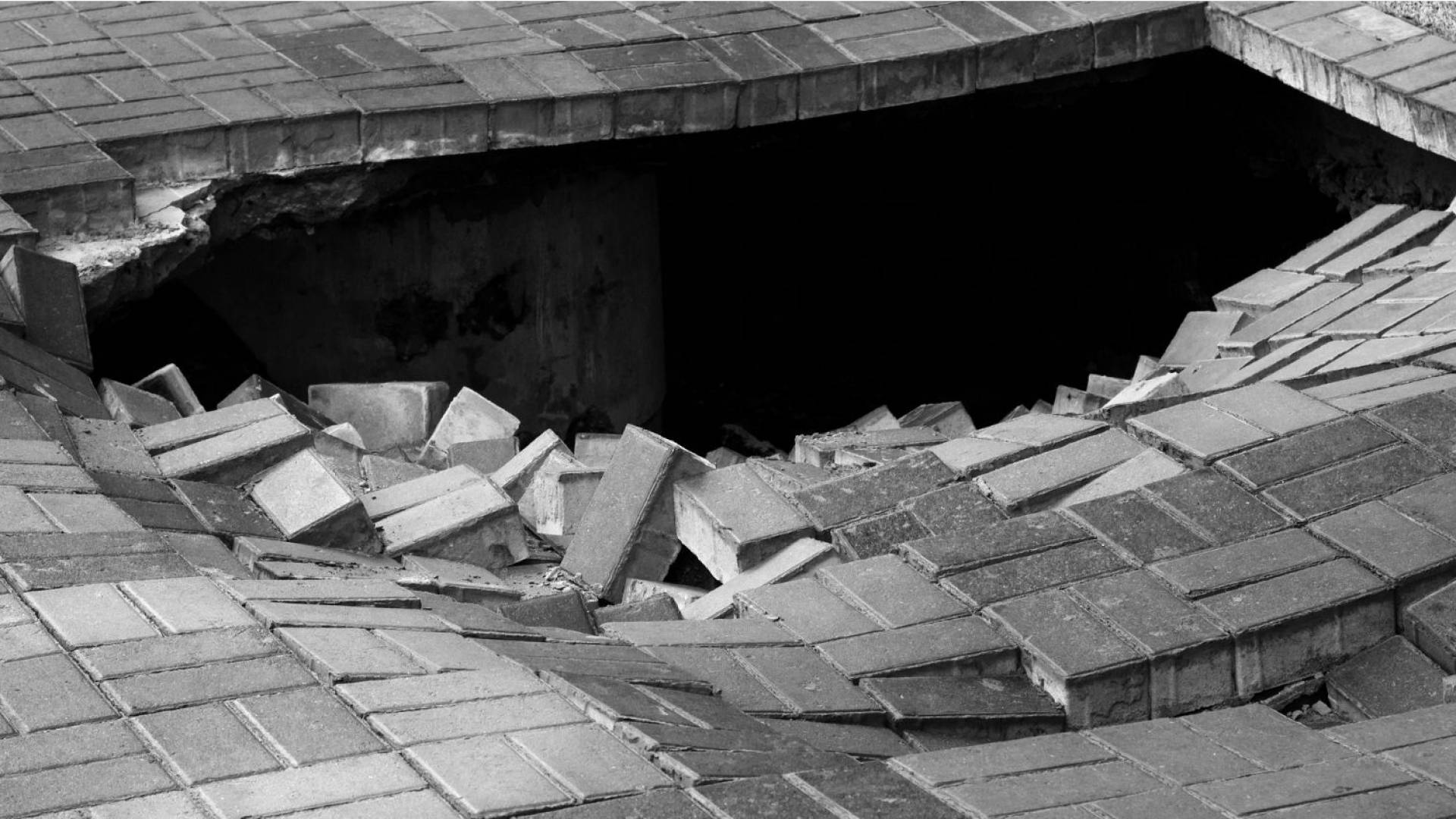 صورة تعبيرية لحفرة