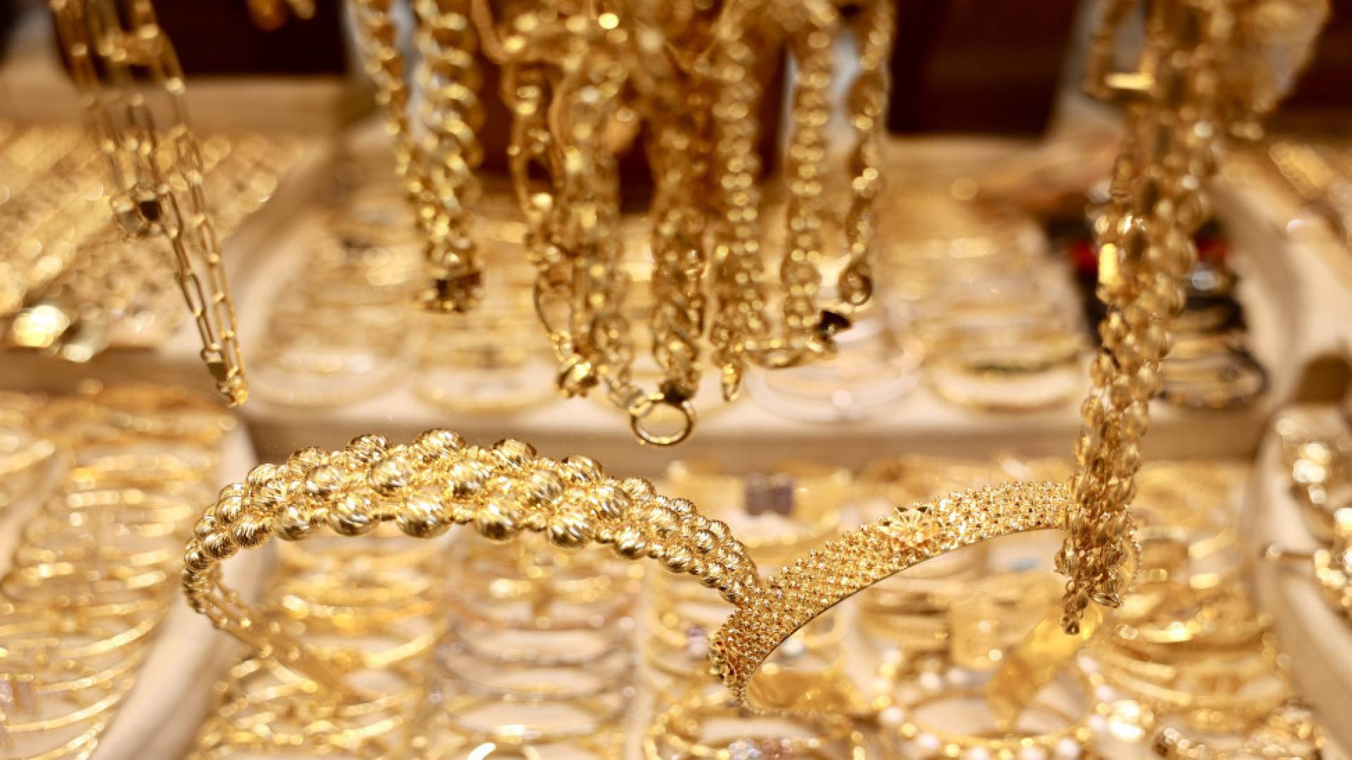 مجوهرات ذهبية