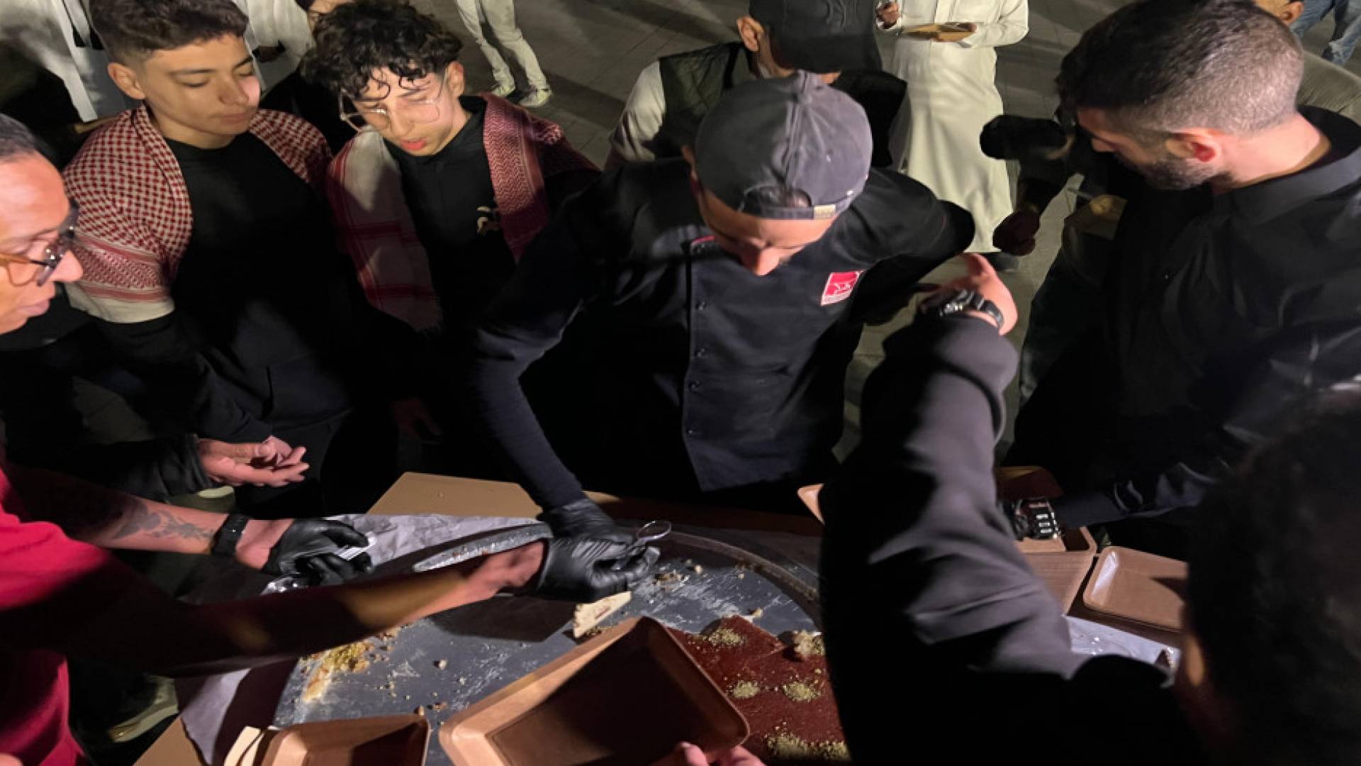 توزيع الكنافة