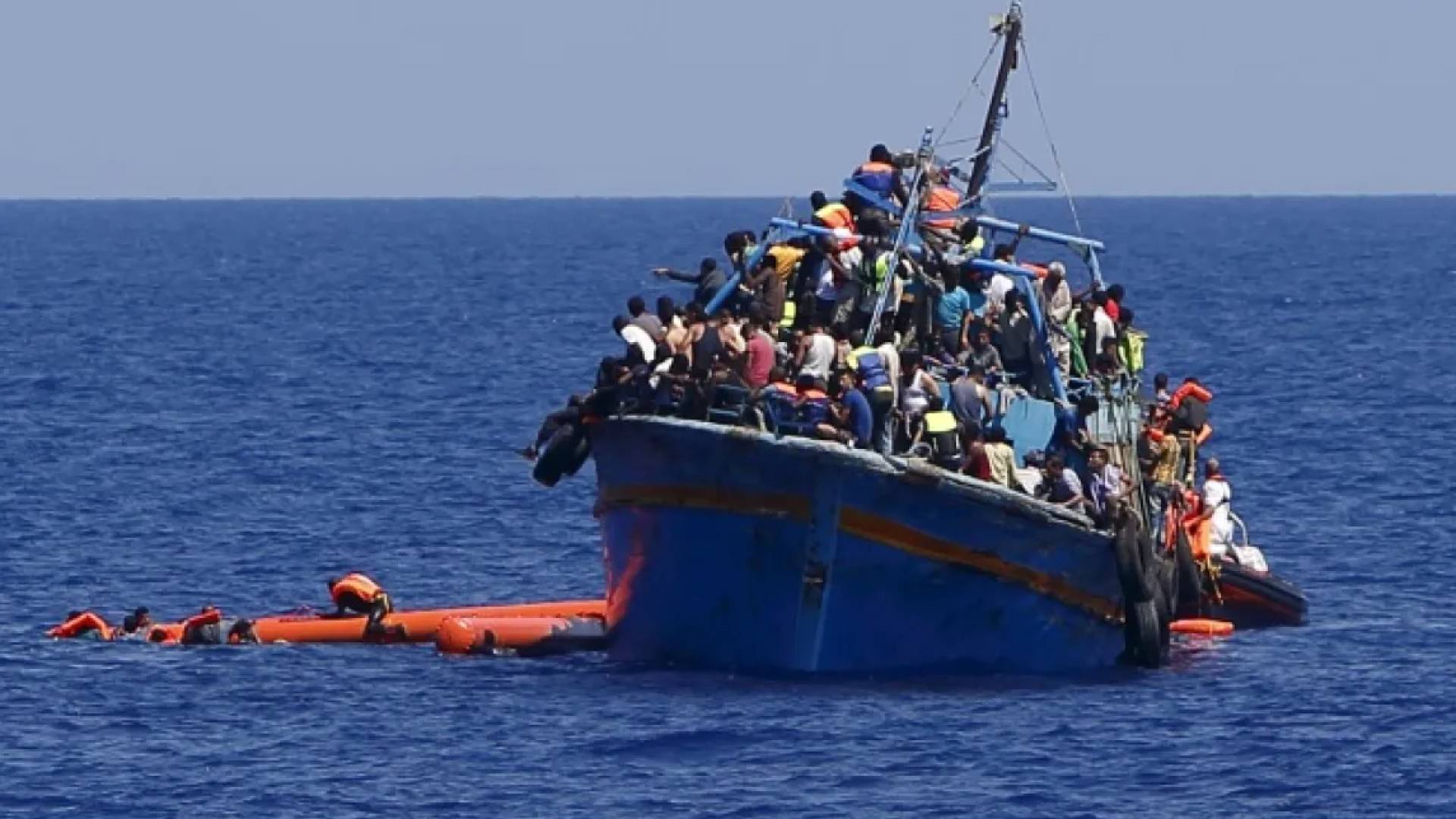 قارب مهاجرين - أرشيفية