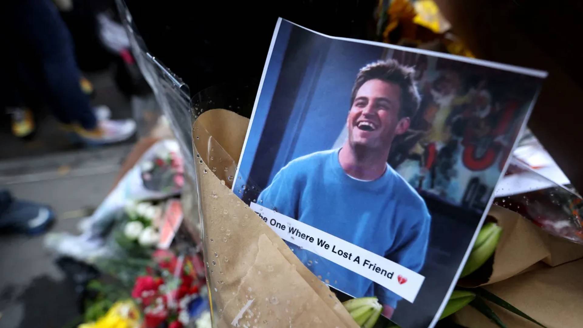 ماثيو بيري نجم مسلسل "فريندز"