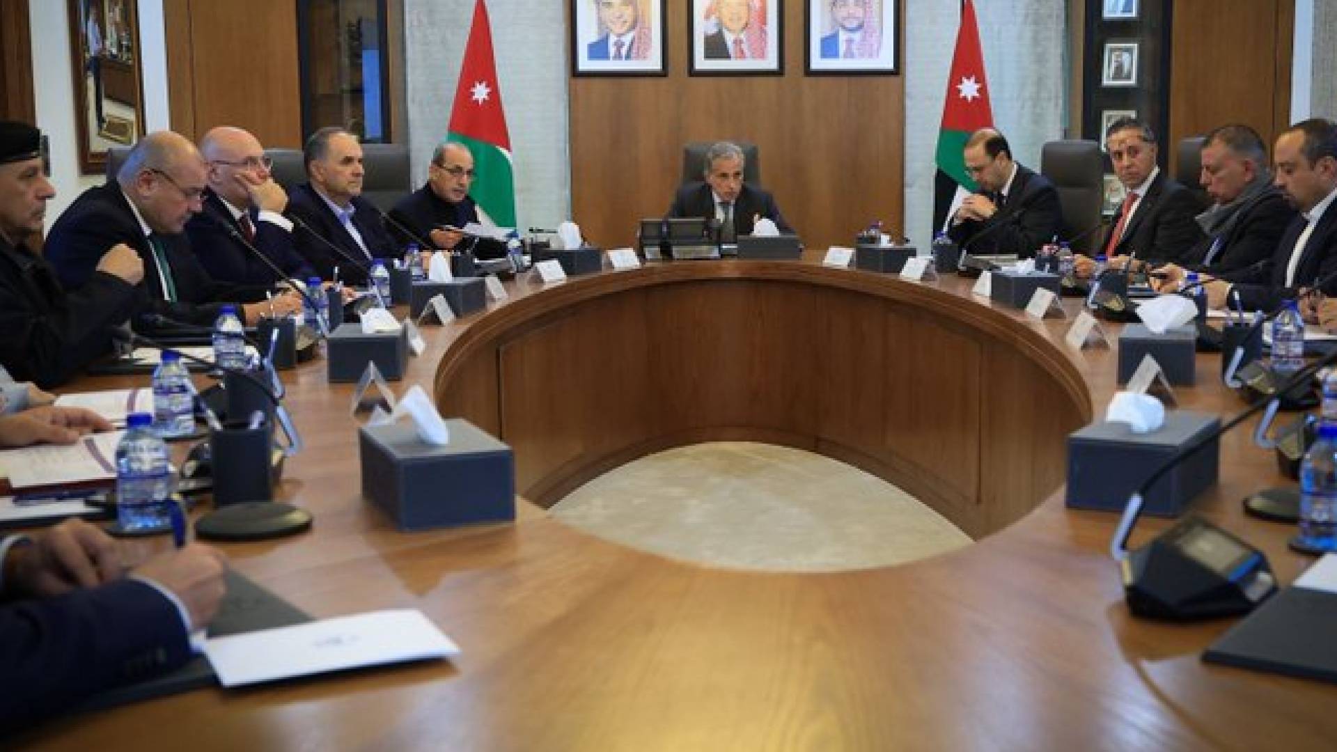 اجتماع رئيس الوزراء لمتابعة النتائج الأولية حول مدافئ الغاز التي تسببت بحالات وفاة واختناق