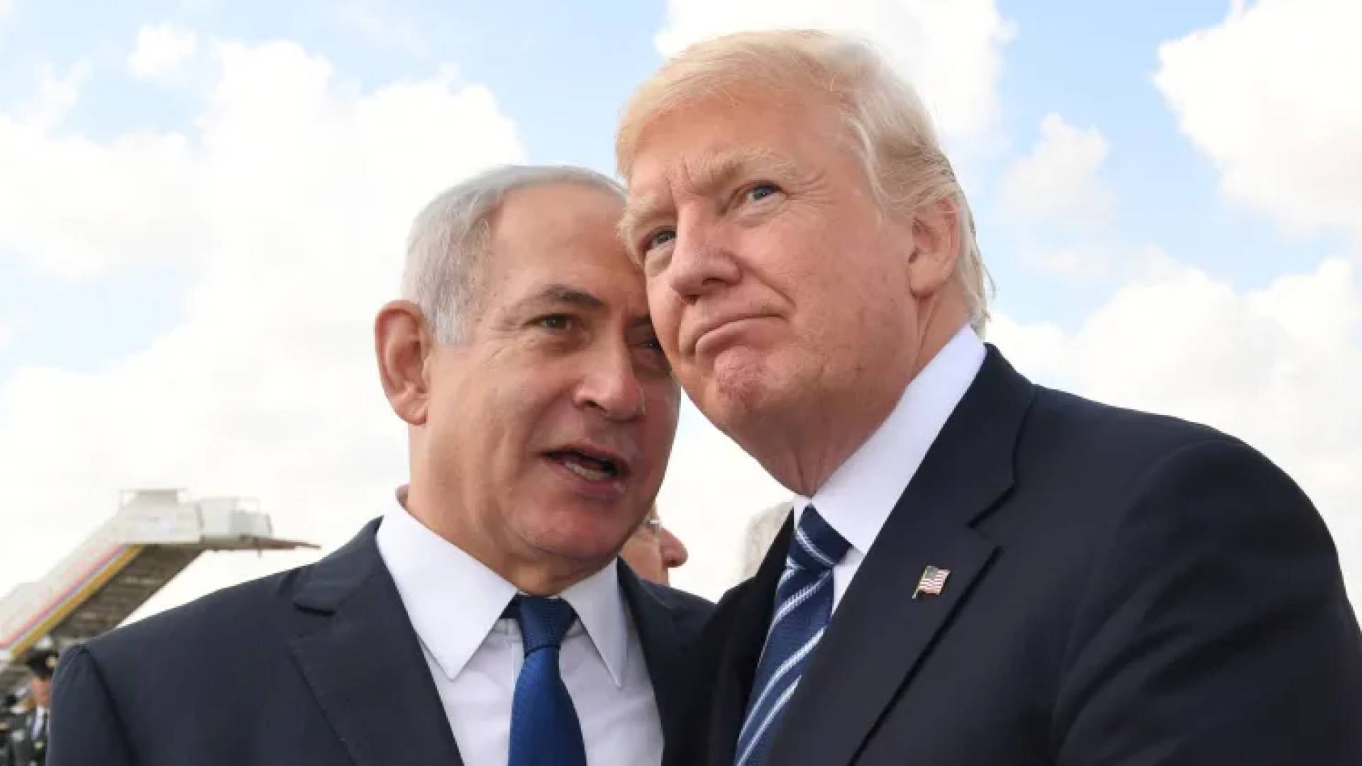 الرئيس الأميركي دونالد ترمب مع رئيس وزراء الاحتلال الإسرائيلي