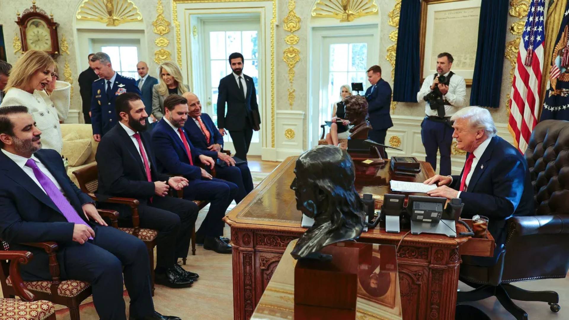 لقاء سابق بين أحمد الشرع و دونالد ترمب